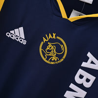 Ajax Away 00-01