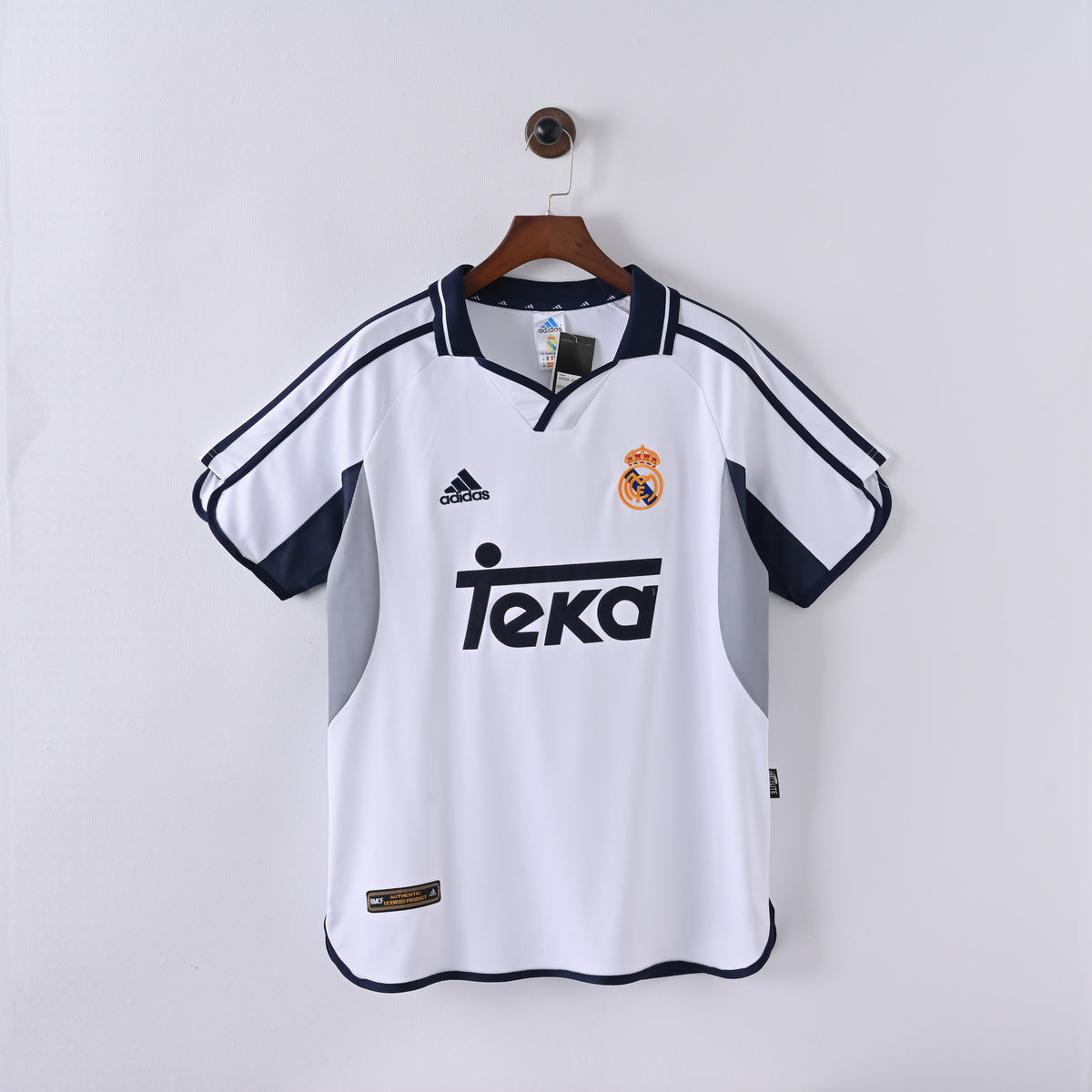 Real Madrid Home 00-01 — image 1