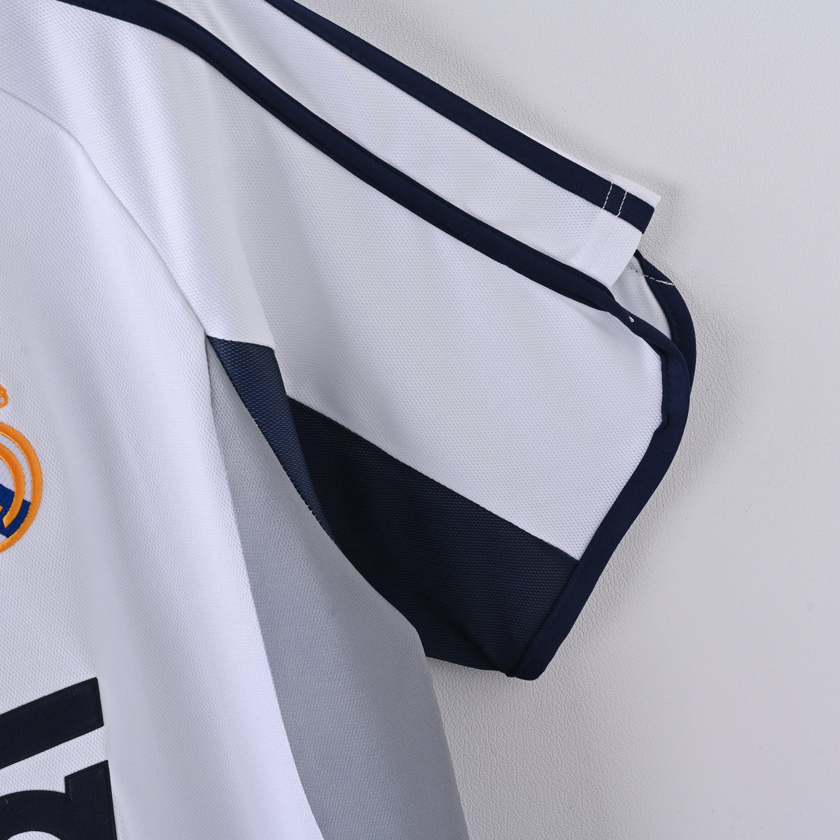 Real Madrid Home 00-01 — image 3