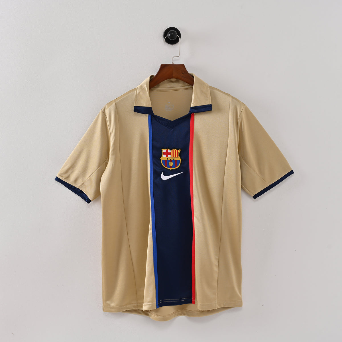 Barcelona Away 01-02 — image 1