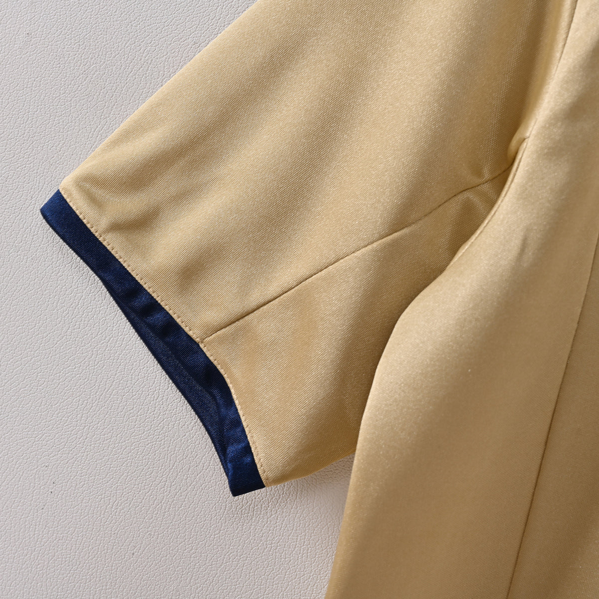 Barcelona Away 01-02 — image 5