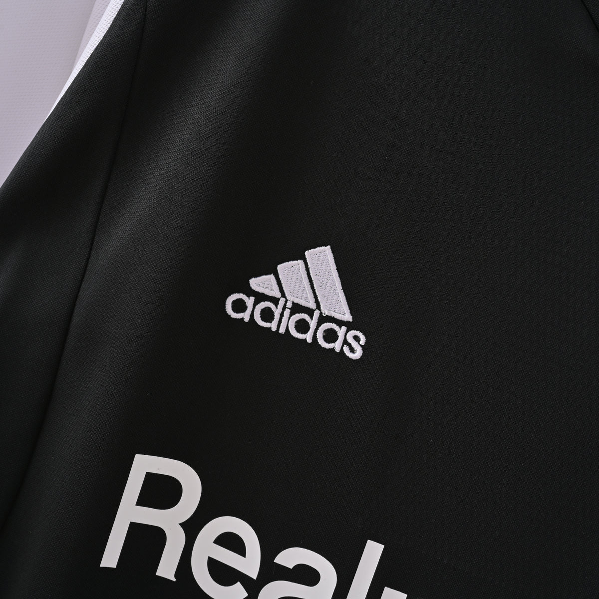 Real Madrid Home 01-02 — image 3