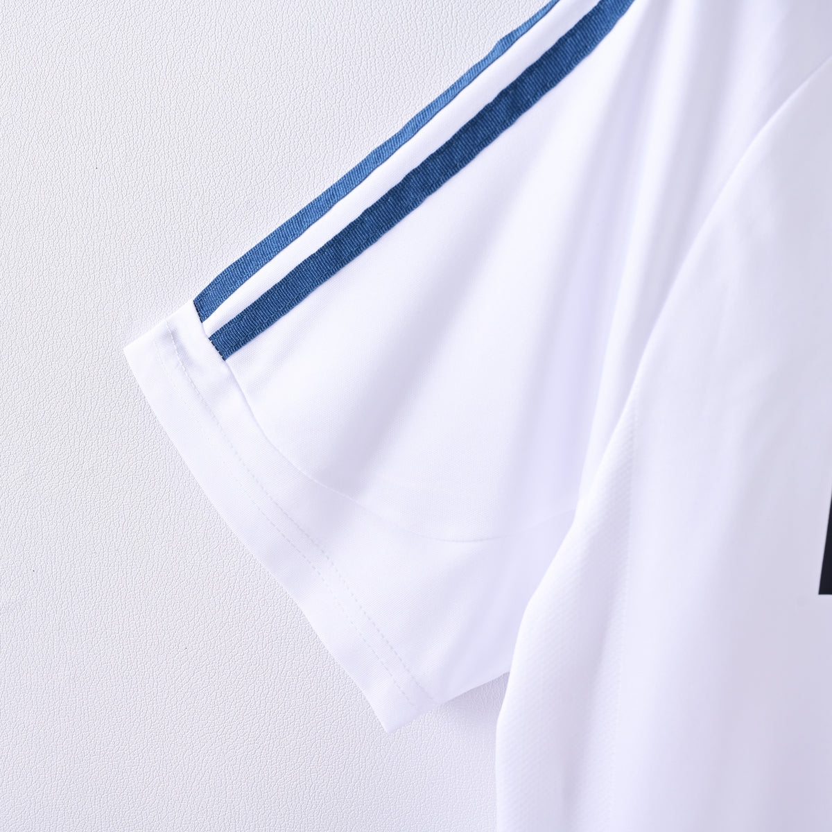 Real Madrid Home 01-02 — image 5