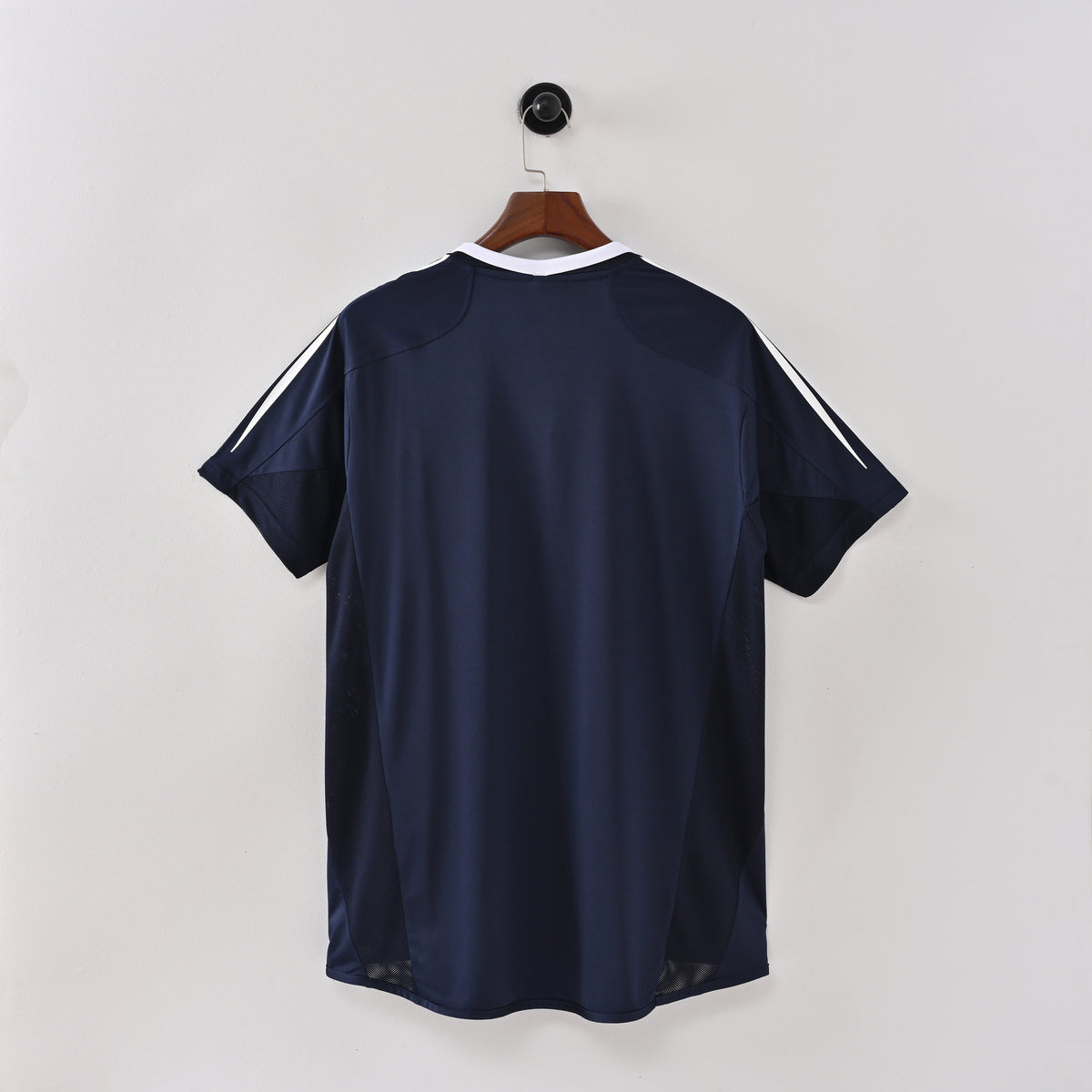Real Madrid Away 04-05 — image 2