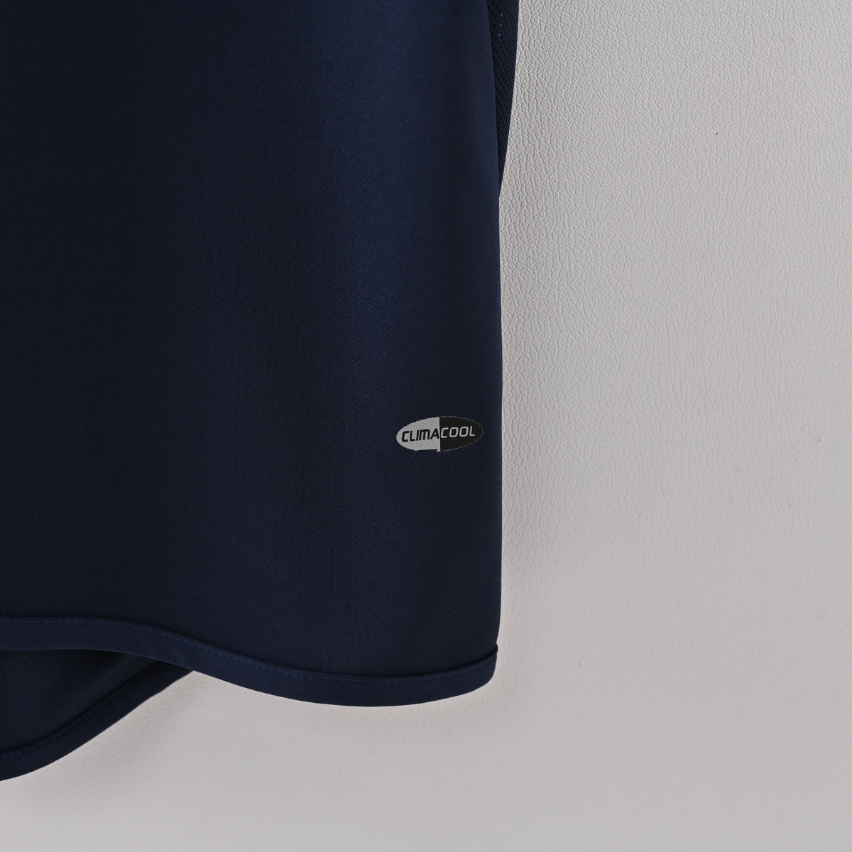 Real Madrid Away 04-05 — image 3