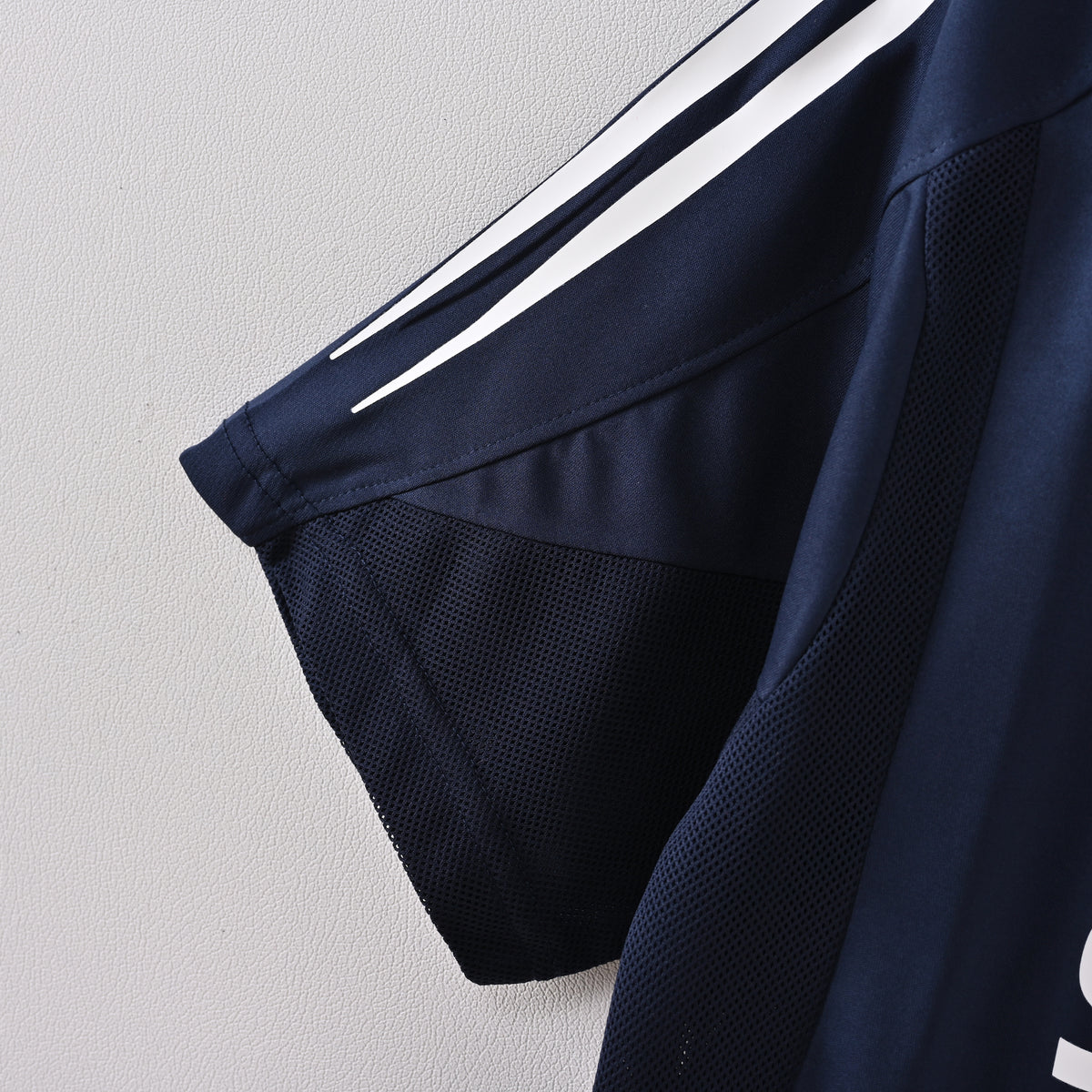 Real Madrid Away 04-05 — image 4