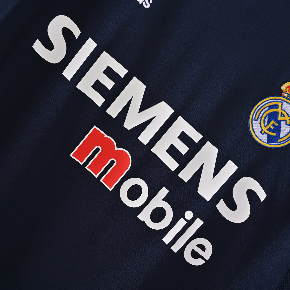 Real Madrid Away 04-05 — image 5