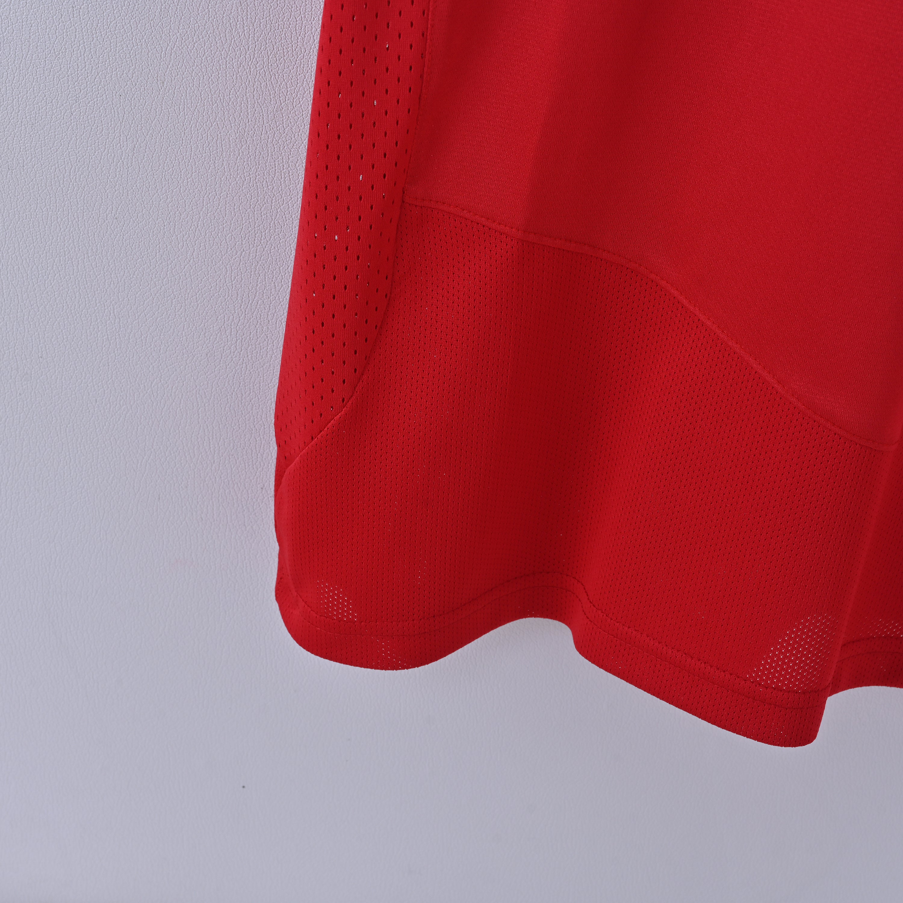 Manchester United Home 04-06 — image 3