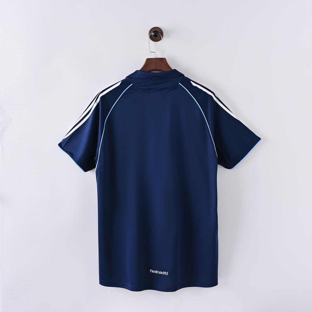 Real Madrid Away 05-06 — image 2