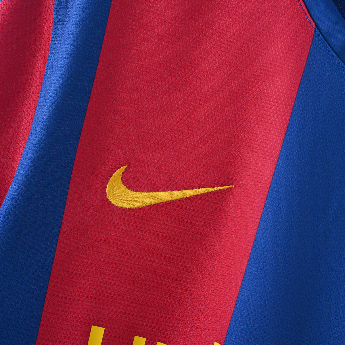 Barcelona Home 07-08 — image 3