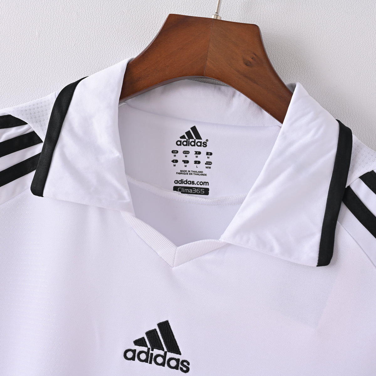 Real Madrid Home 08-09 — image 2