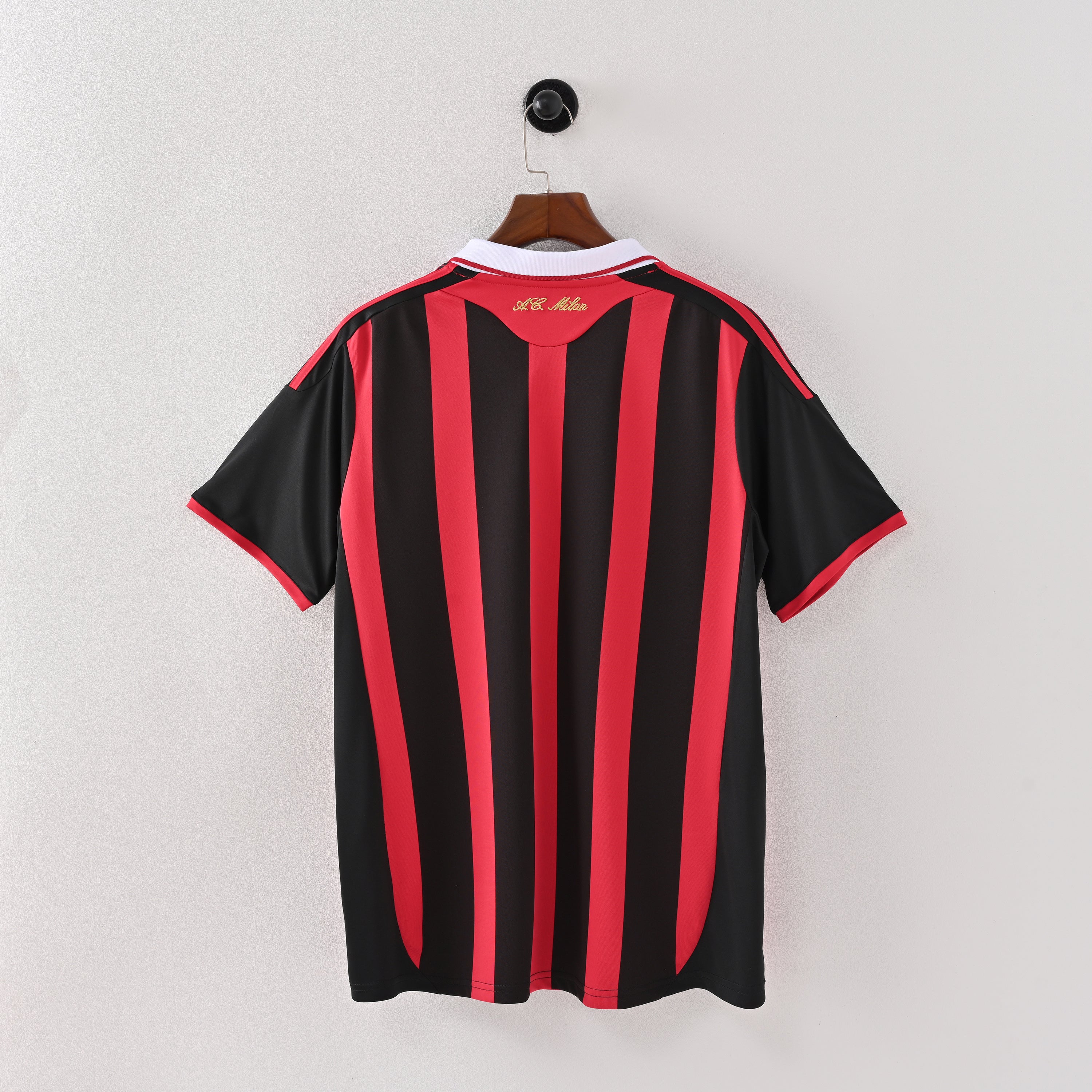 AC Milan Home 09-10 — image 2