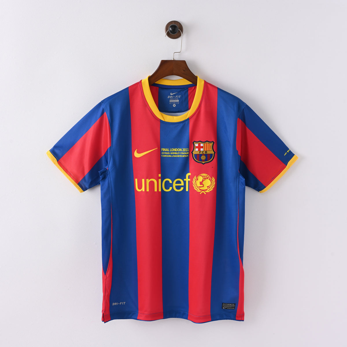 Barcelona Home 10-11