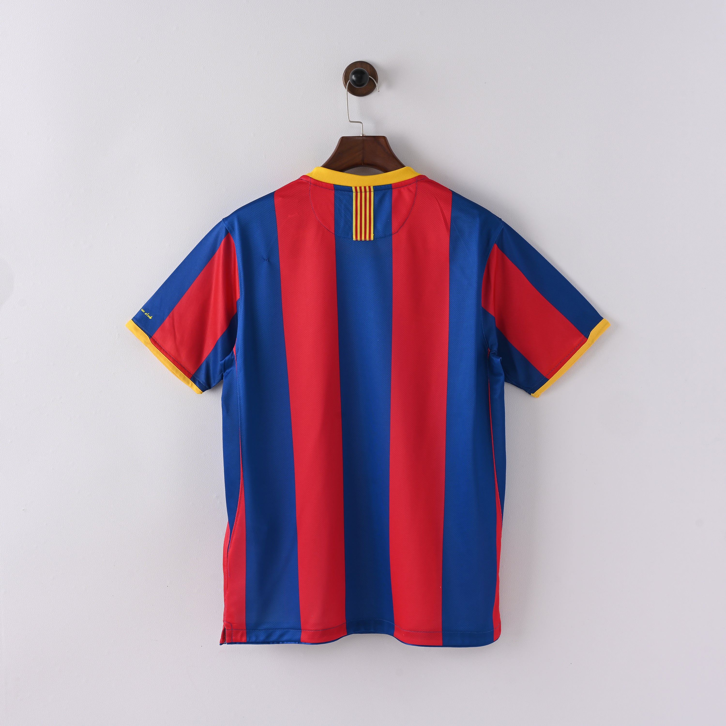 Barcelona Home 10-11 — image 2