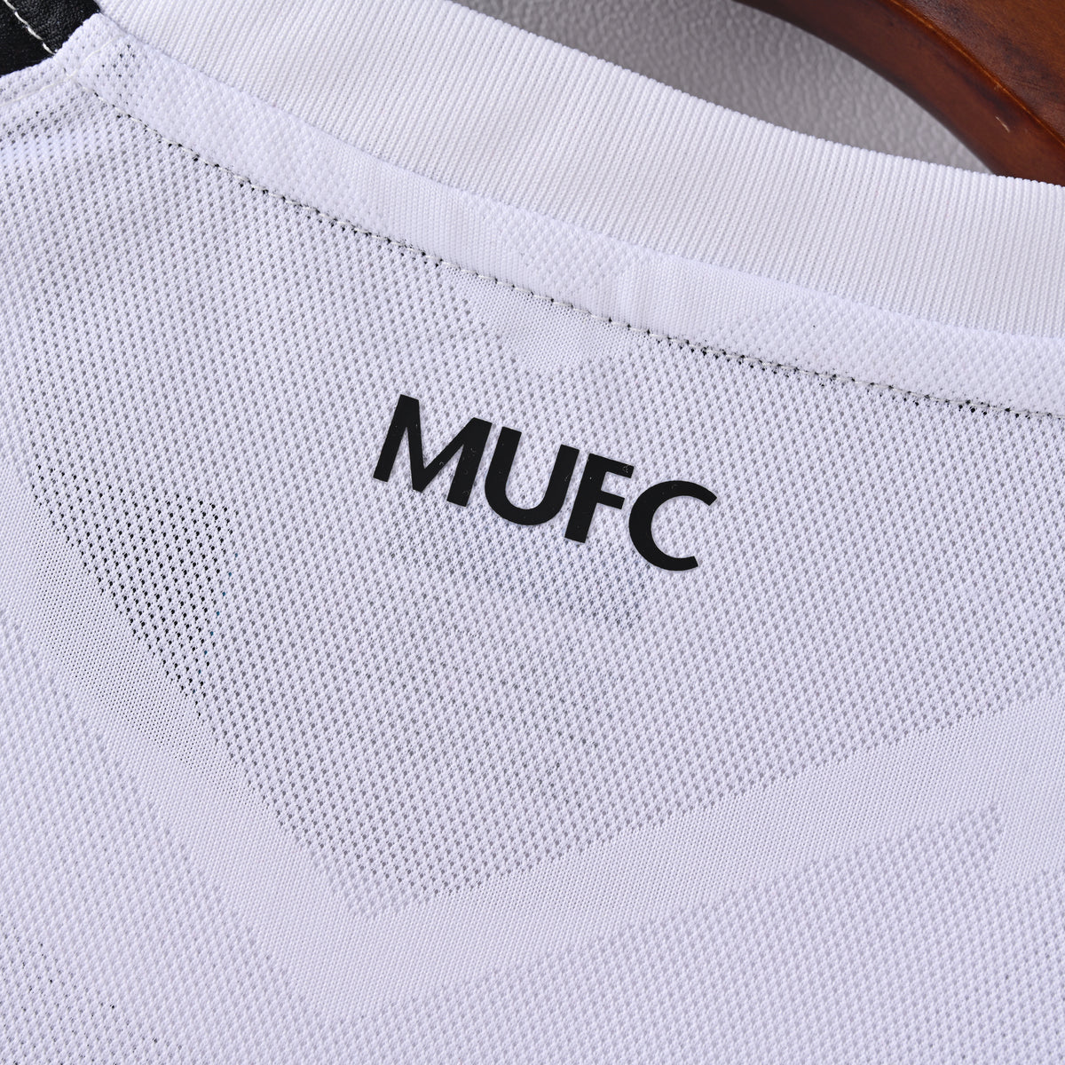 Manchester United Away 11-12 — image 4