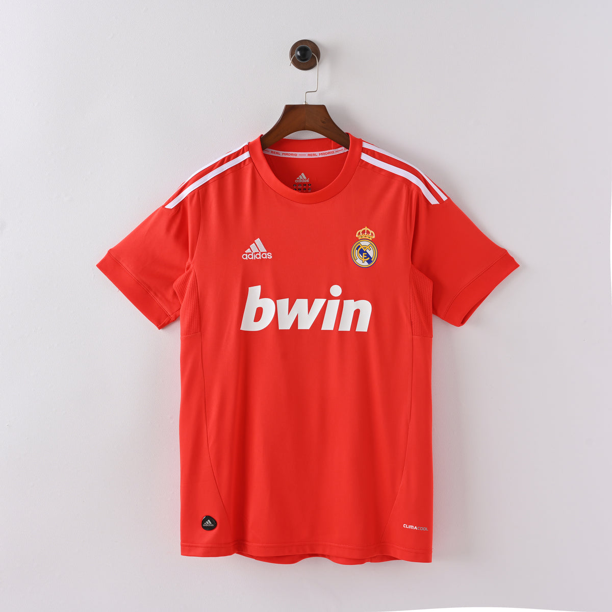Real Madrid Away 11-12 — image 1