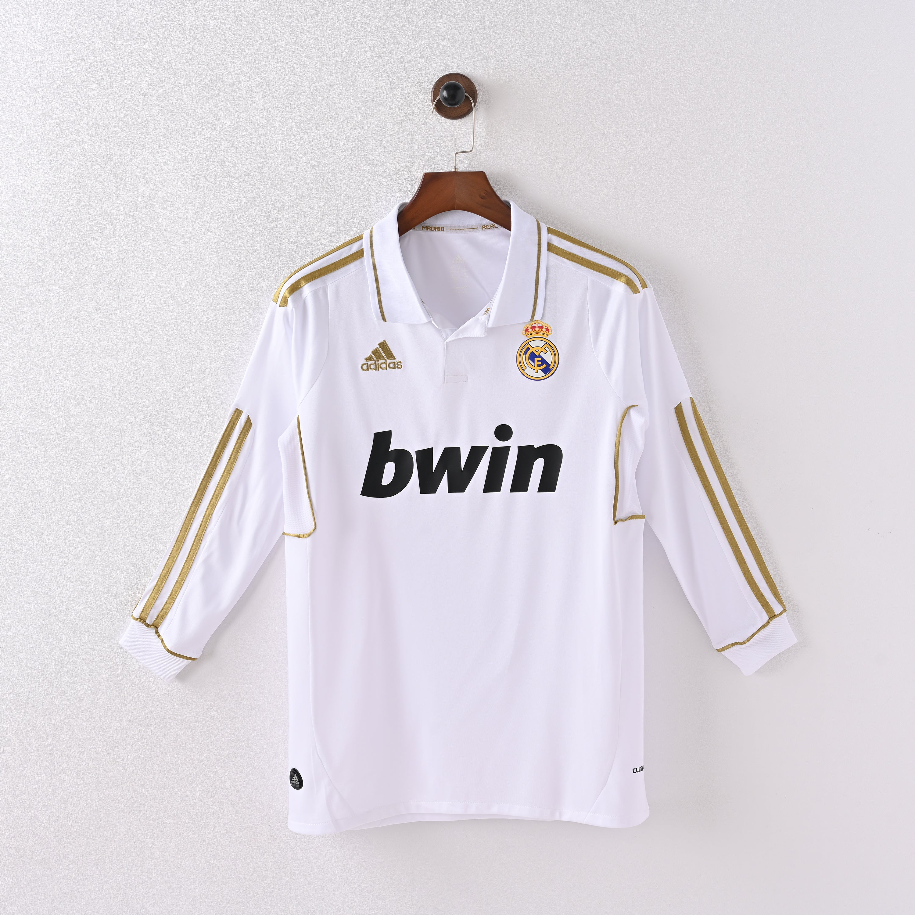 Real Madrid Home 11-12 — image 1