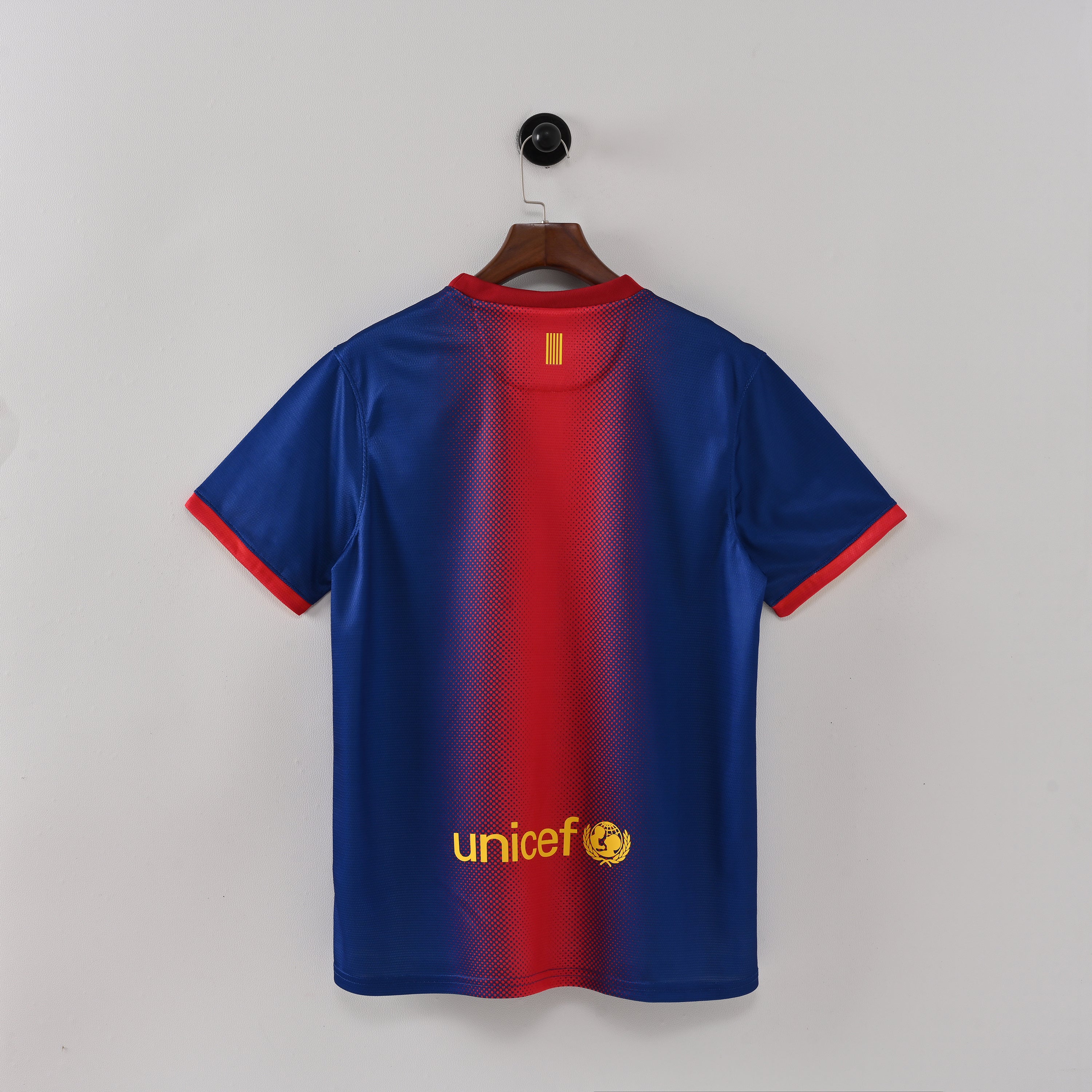 Barcelona Home 12-13 — image 2