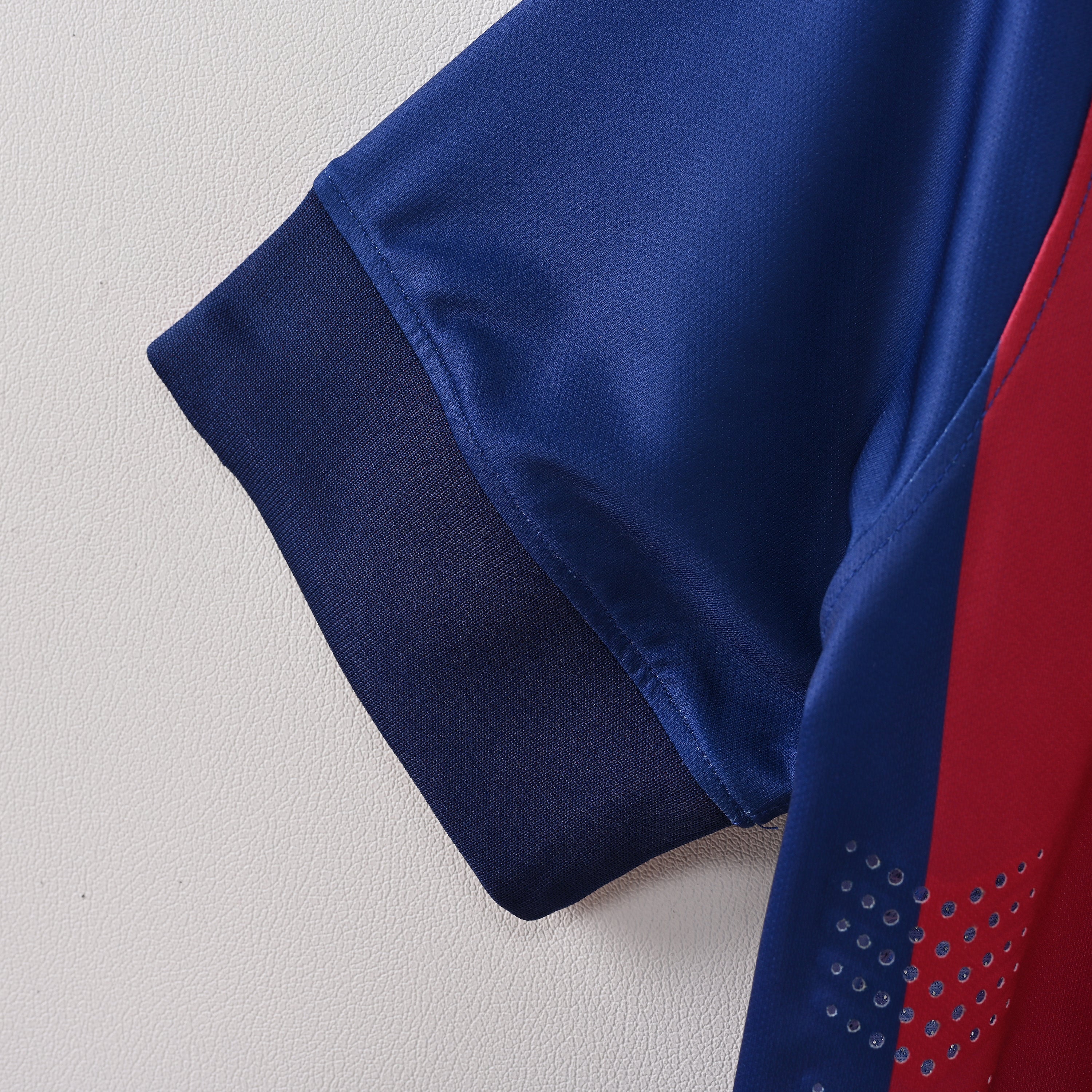 Barcelona Home 14-15 — image 5