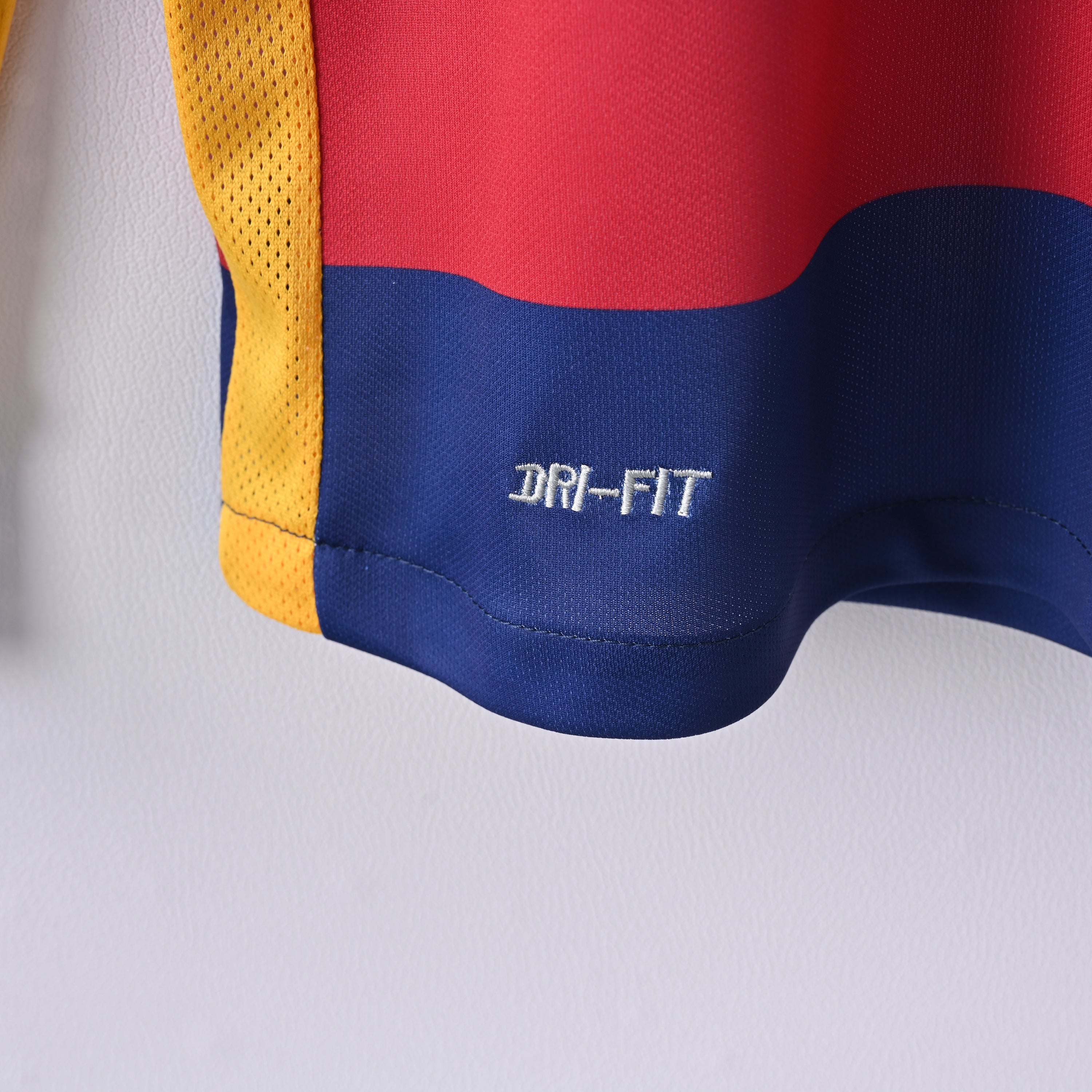 Barcelona Home Long Sleeve 15-16 — image 5