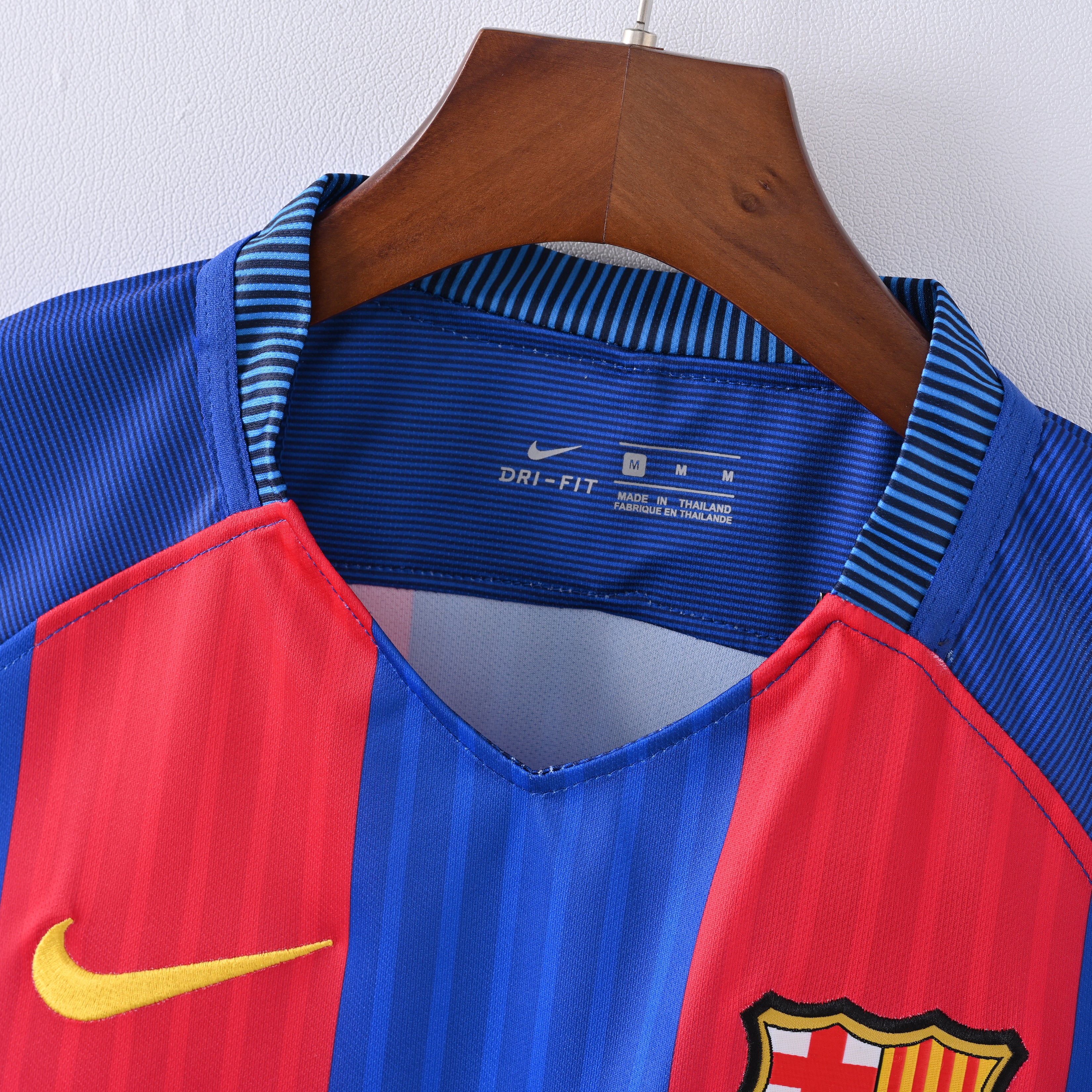 Barcelona Home 16-17 — image 3