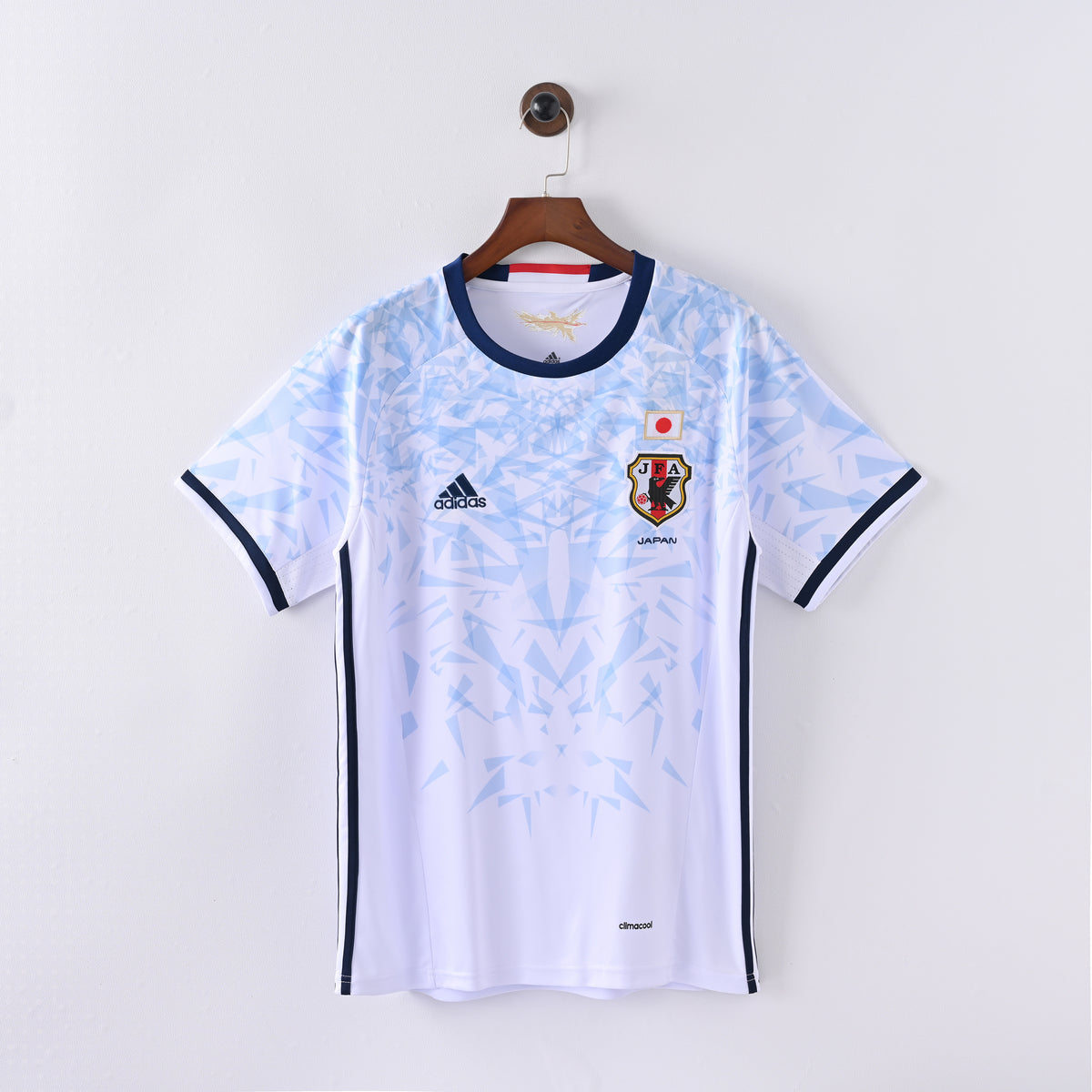 Japan Away 16-17 — image 1