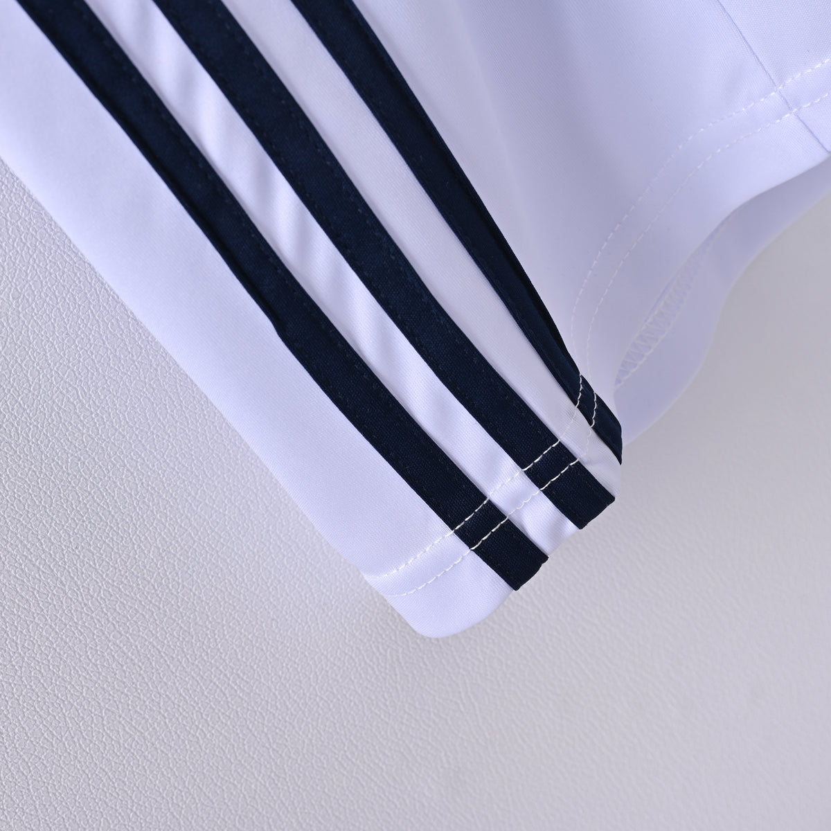 Japan Away 16-17 — image 3