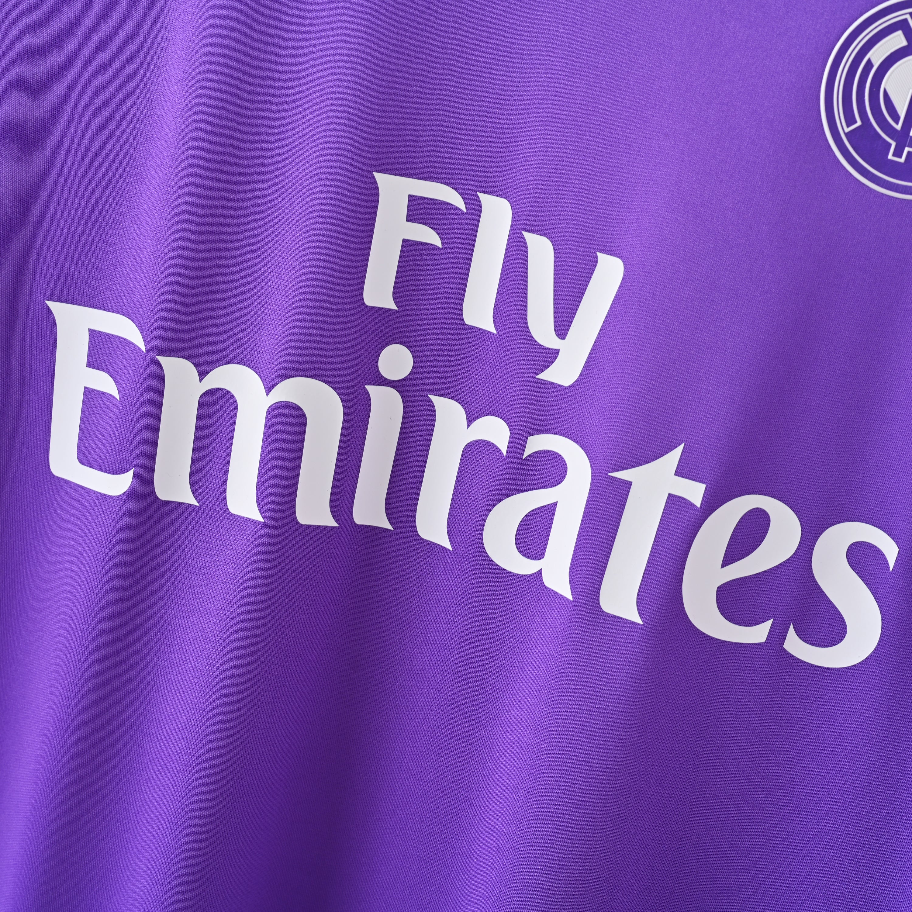 Real Madrid Home Long Sleeve 16-17 — image 5