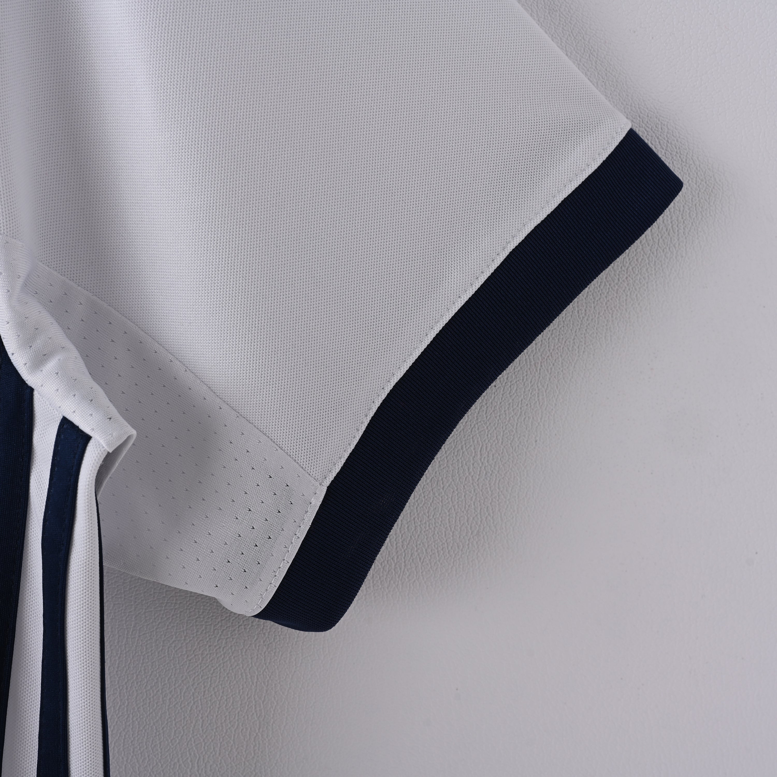 Real Madrid Home 16-17 — image 5