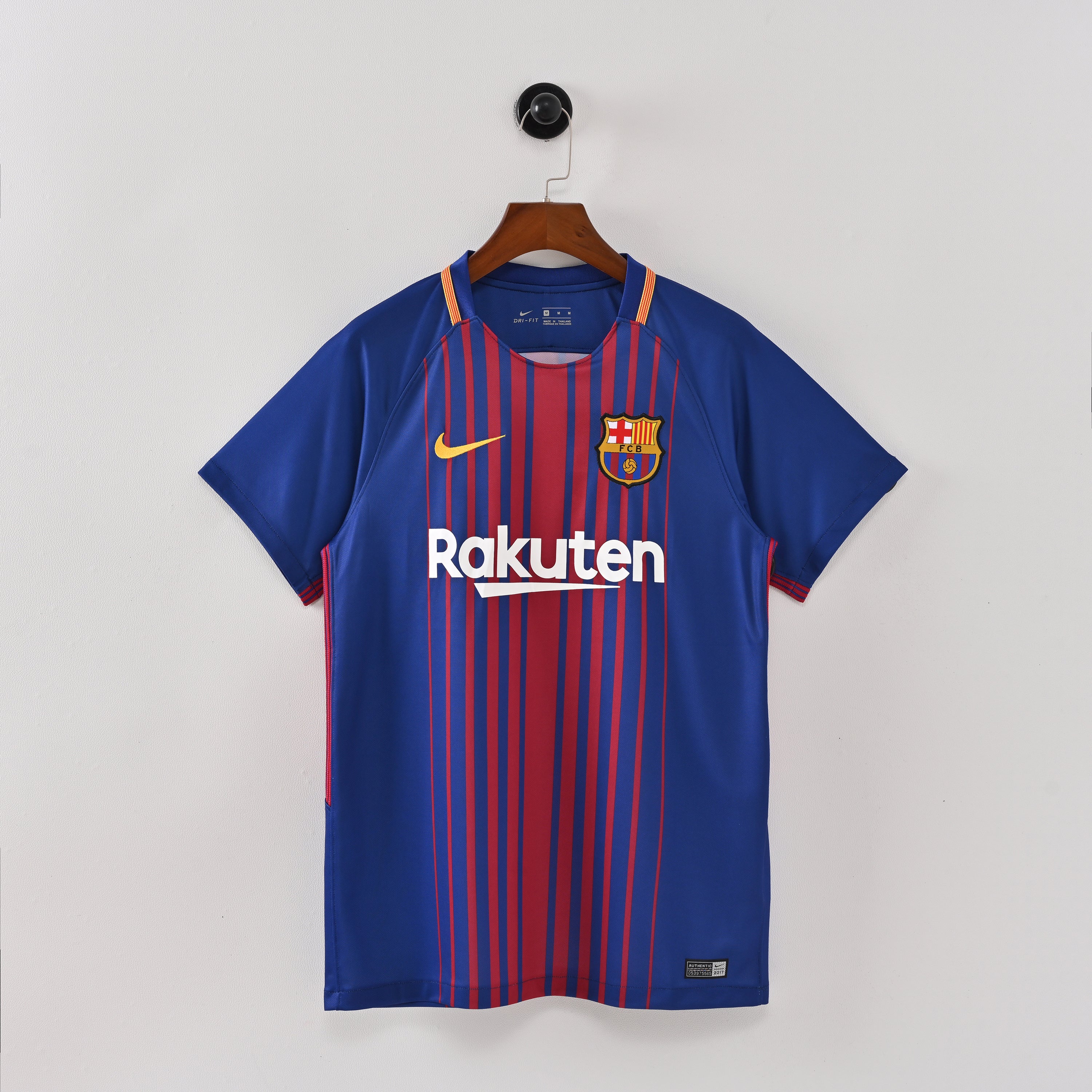 Barcelona Home 17-18 — image 1