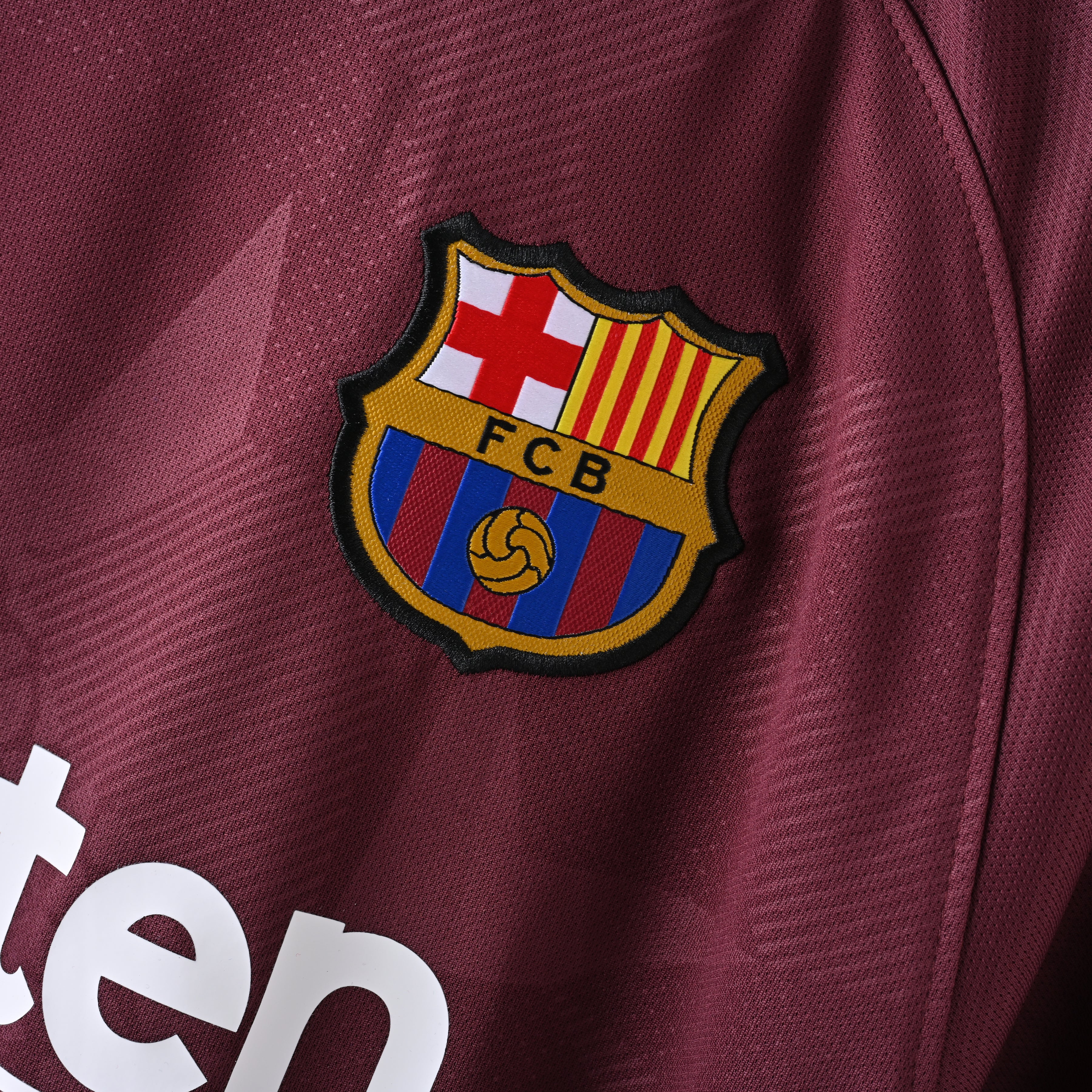 Barcelona Third 17-18 — image 4
