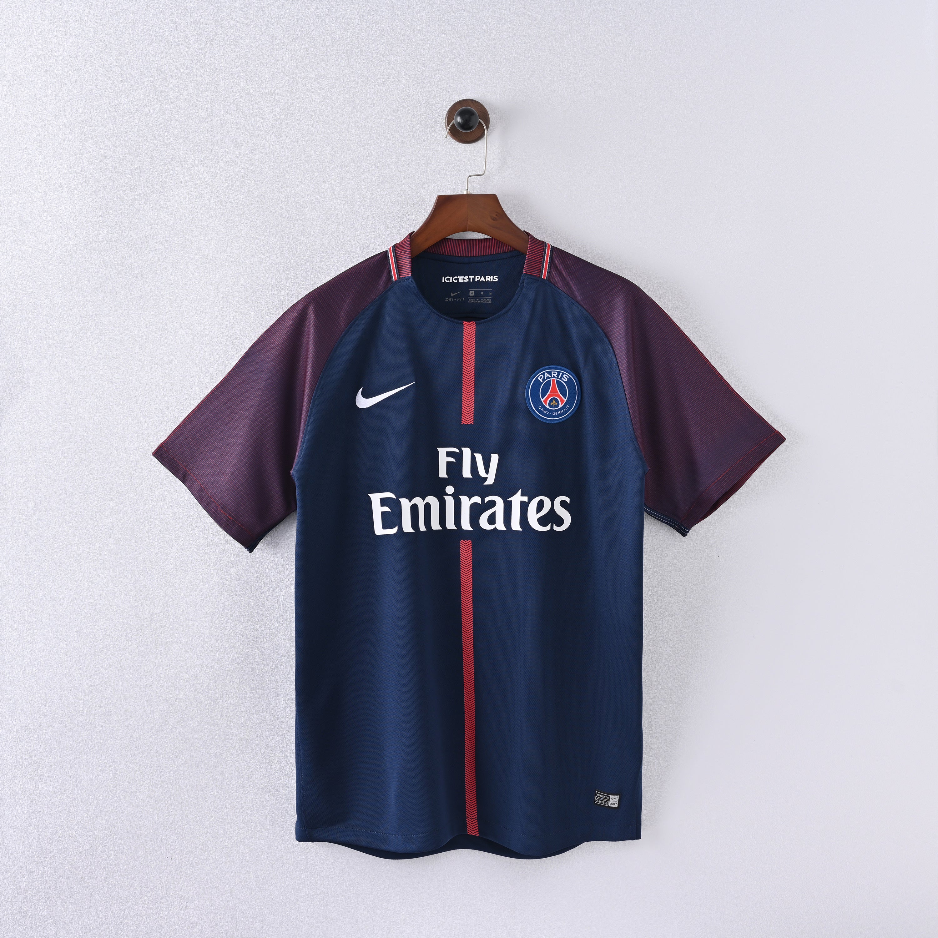 Paris Saint-Germain Home 17-18 — image 1