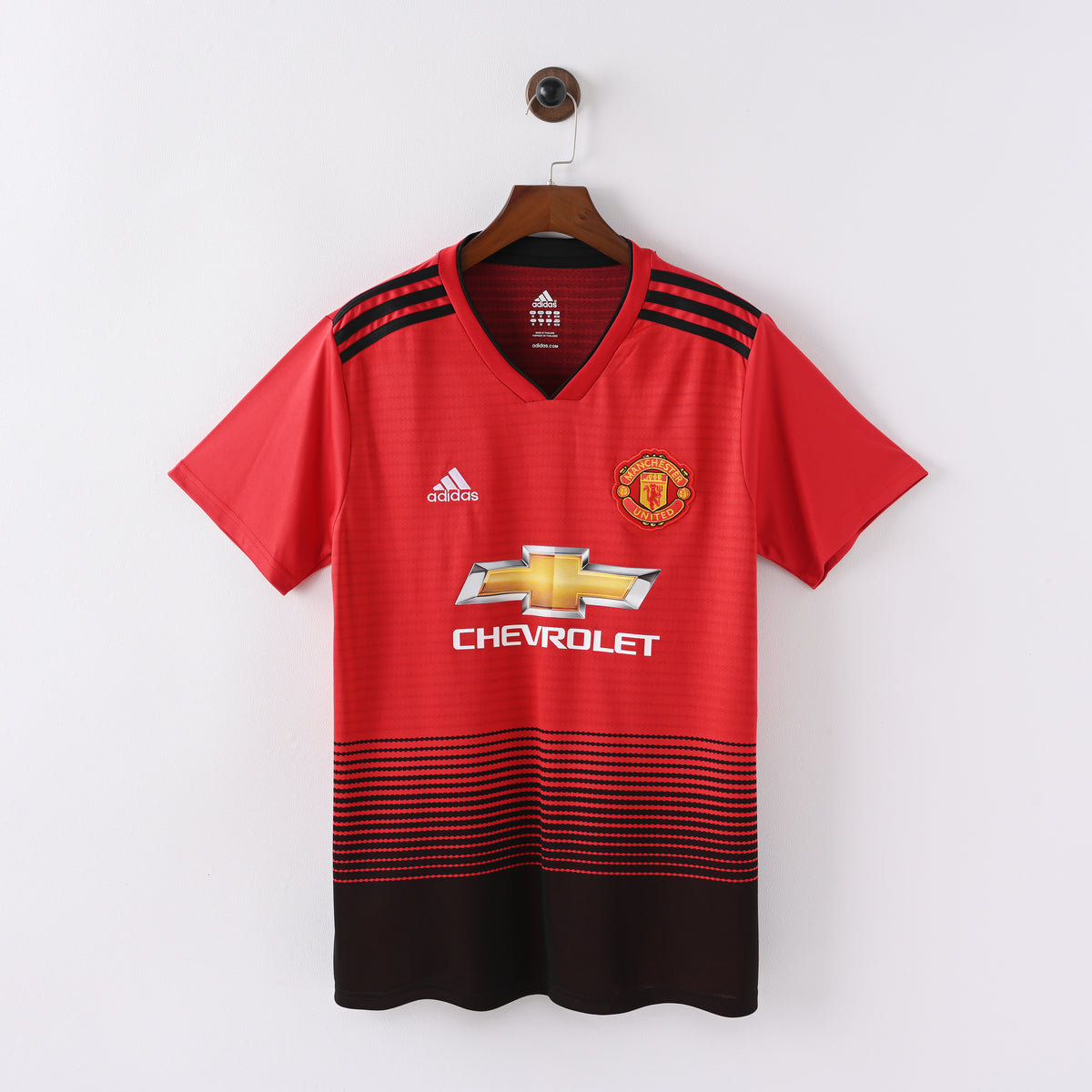 Manchester United Home 18-19 — image 1