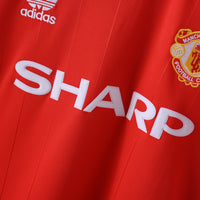 Manchester United Home 83-84