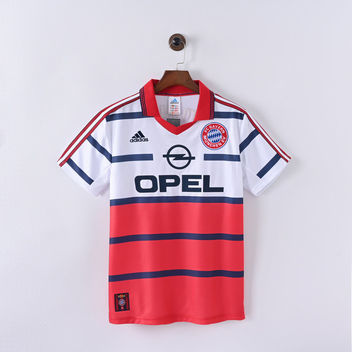 Bayern Munich Away 98-00 — image 1