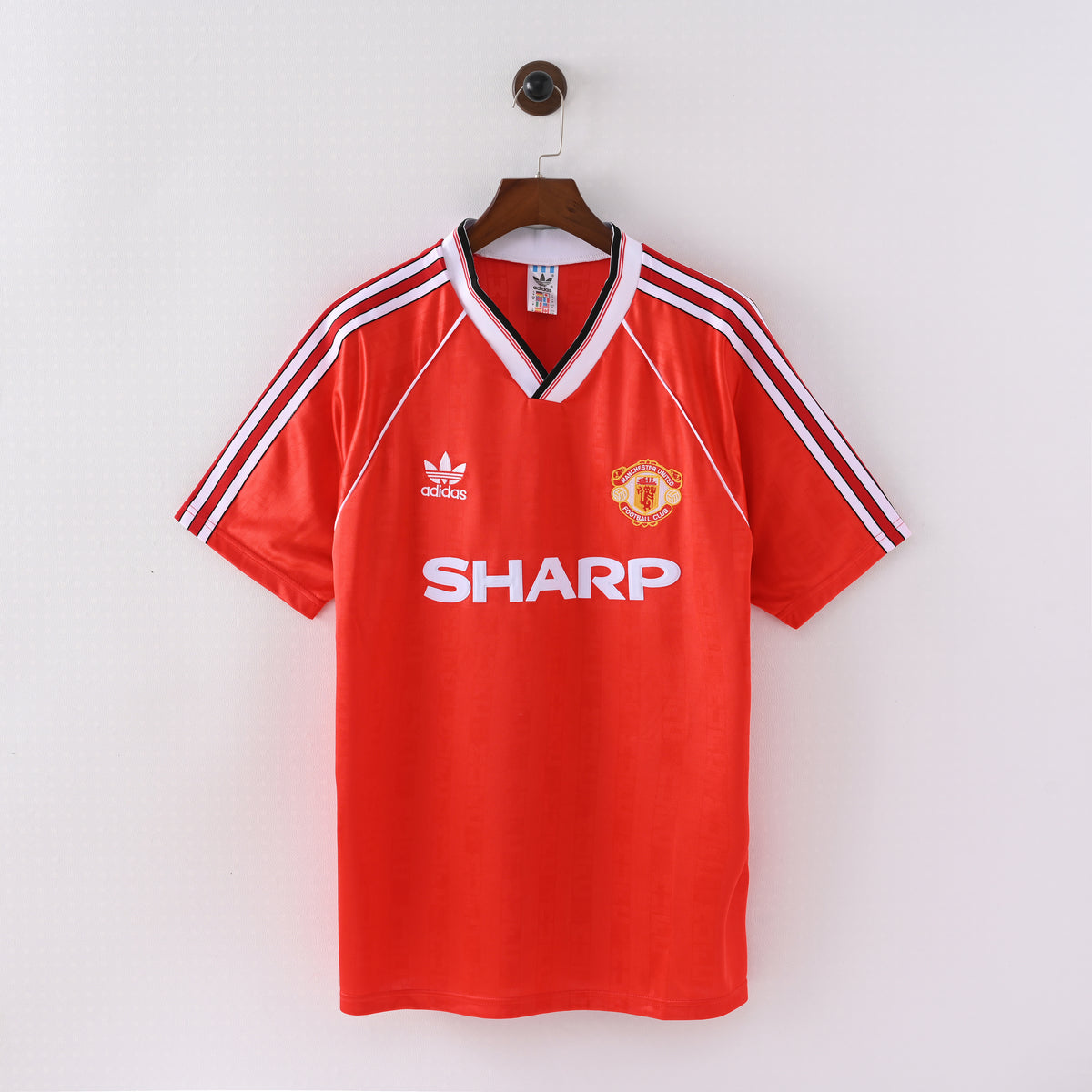 Manchester United Home 98-90 — image 1