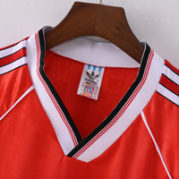 Manchester United Home 98-90