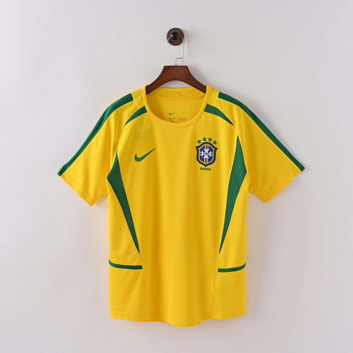 Brazil Home 2002 — image 1