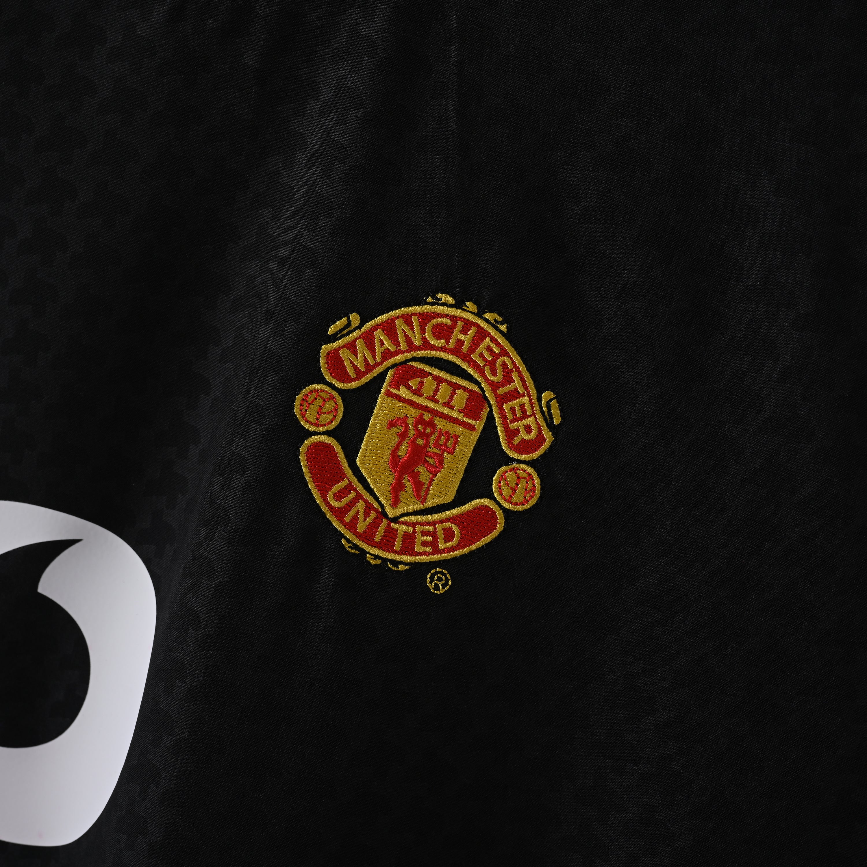 Manchester United Away 03-04 — image 5