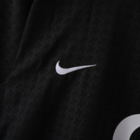 Manchester United Away 03-04