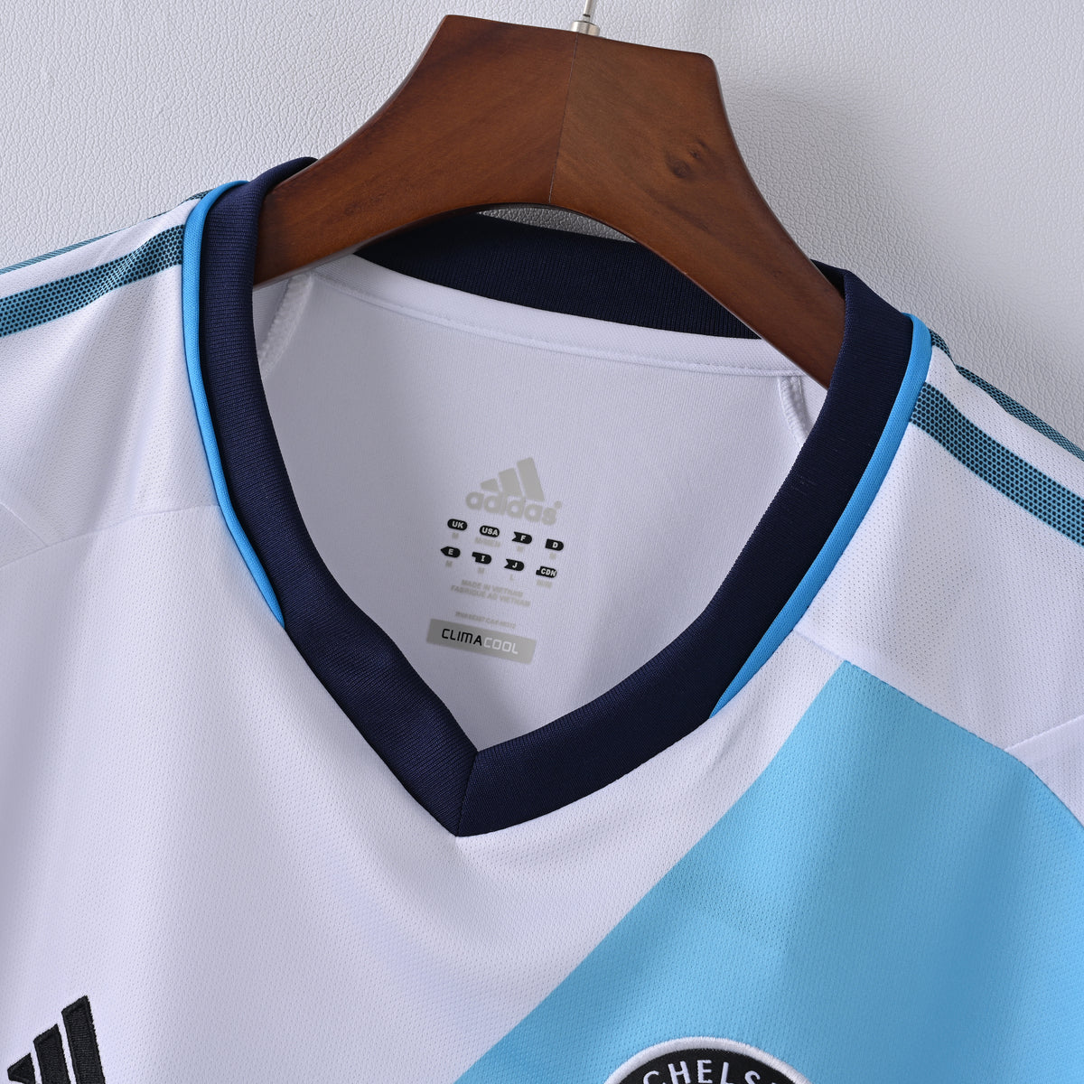 Chelsea Away 12-13 — image 3