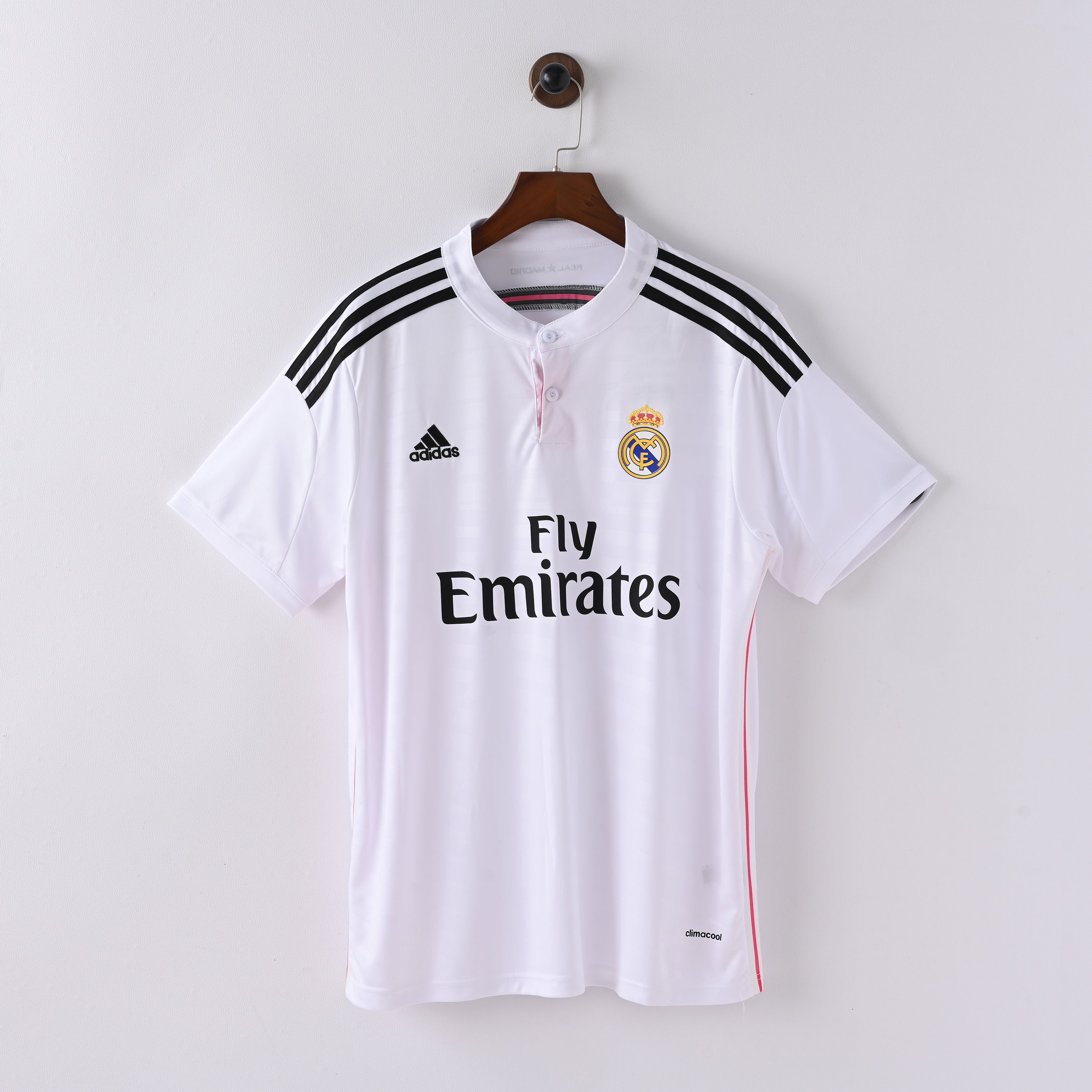 Real Madrid Home 14-15 — image 1