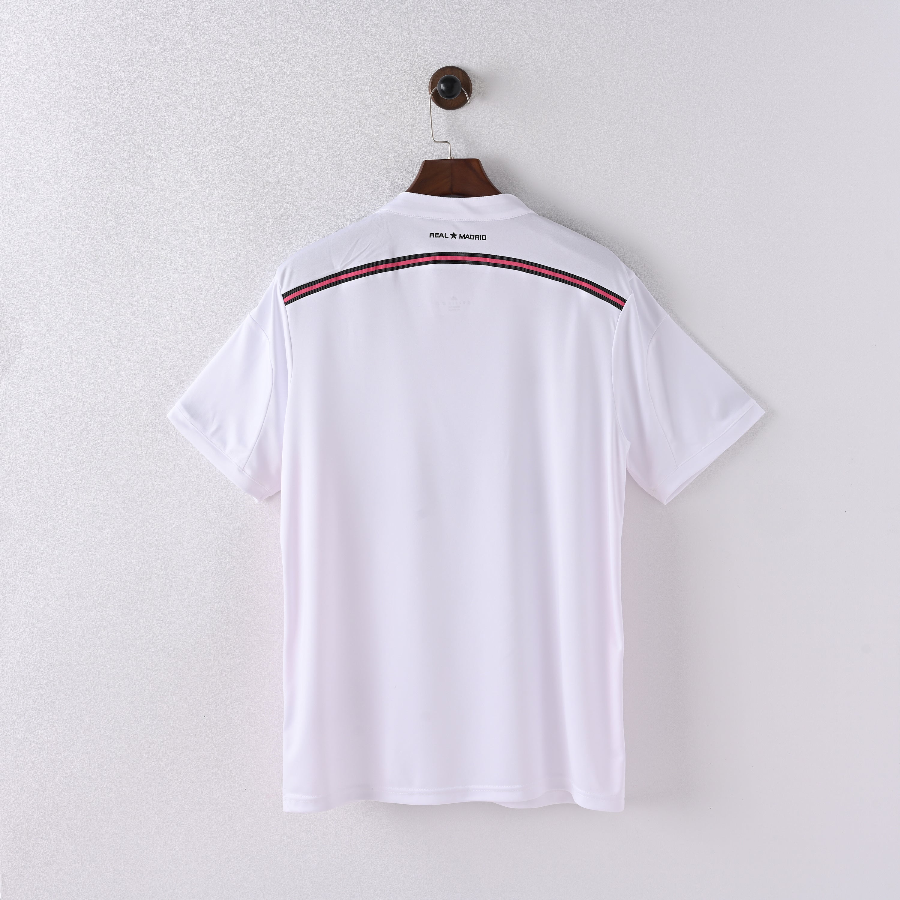Real Madrid Home 14-15 — image 2