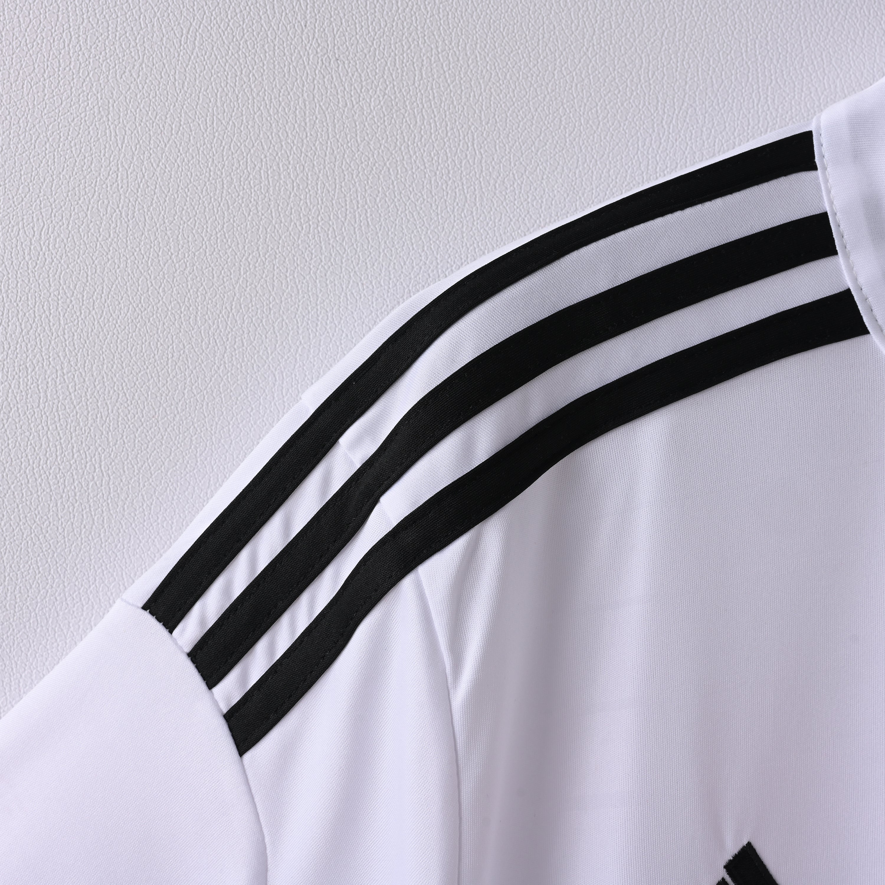 Real Madrid Home 14-15 — image 5