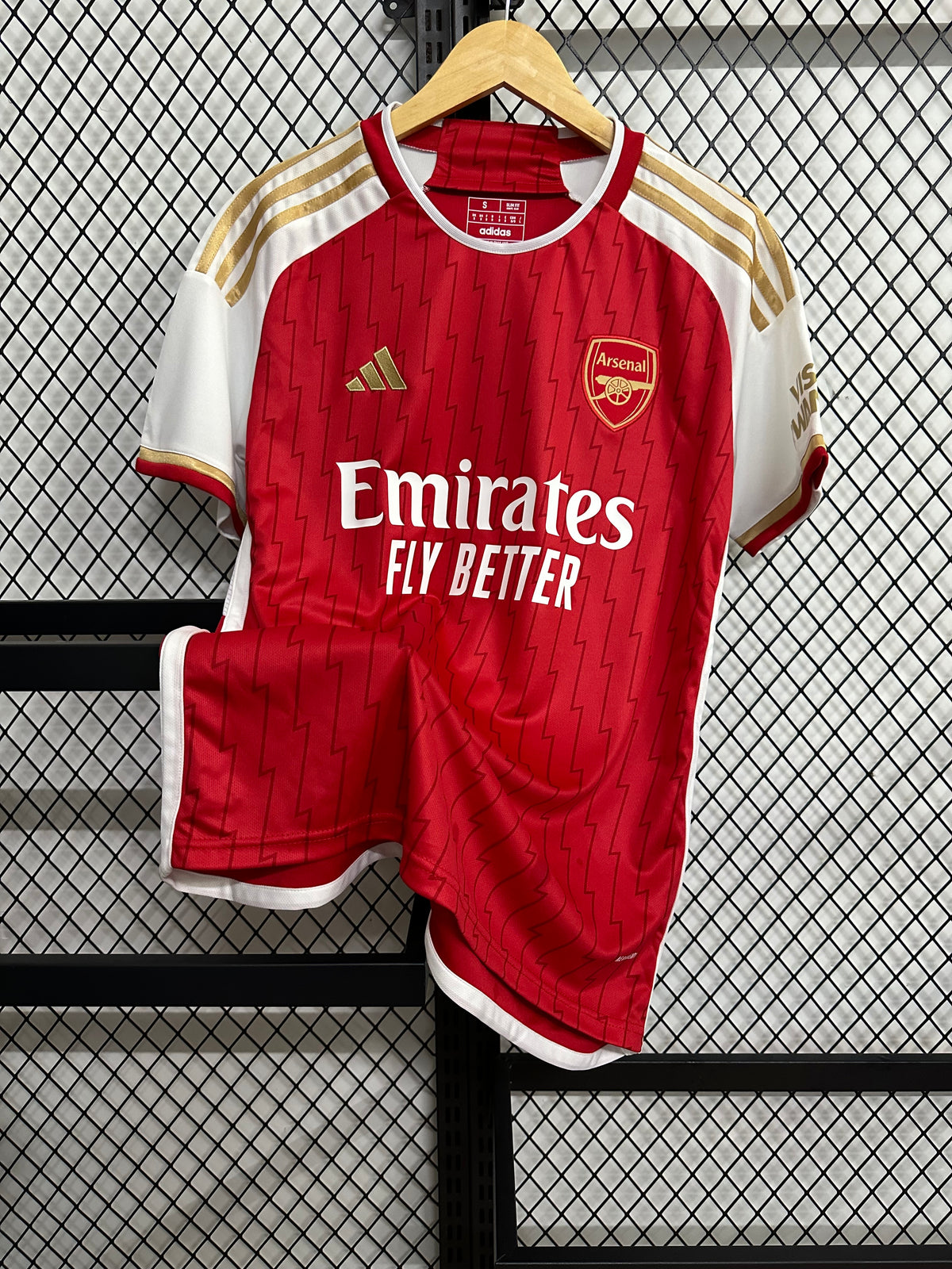 Arsenal Home 23-24 — image 1