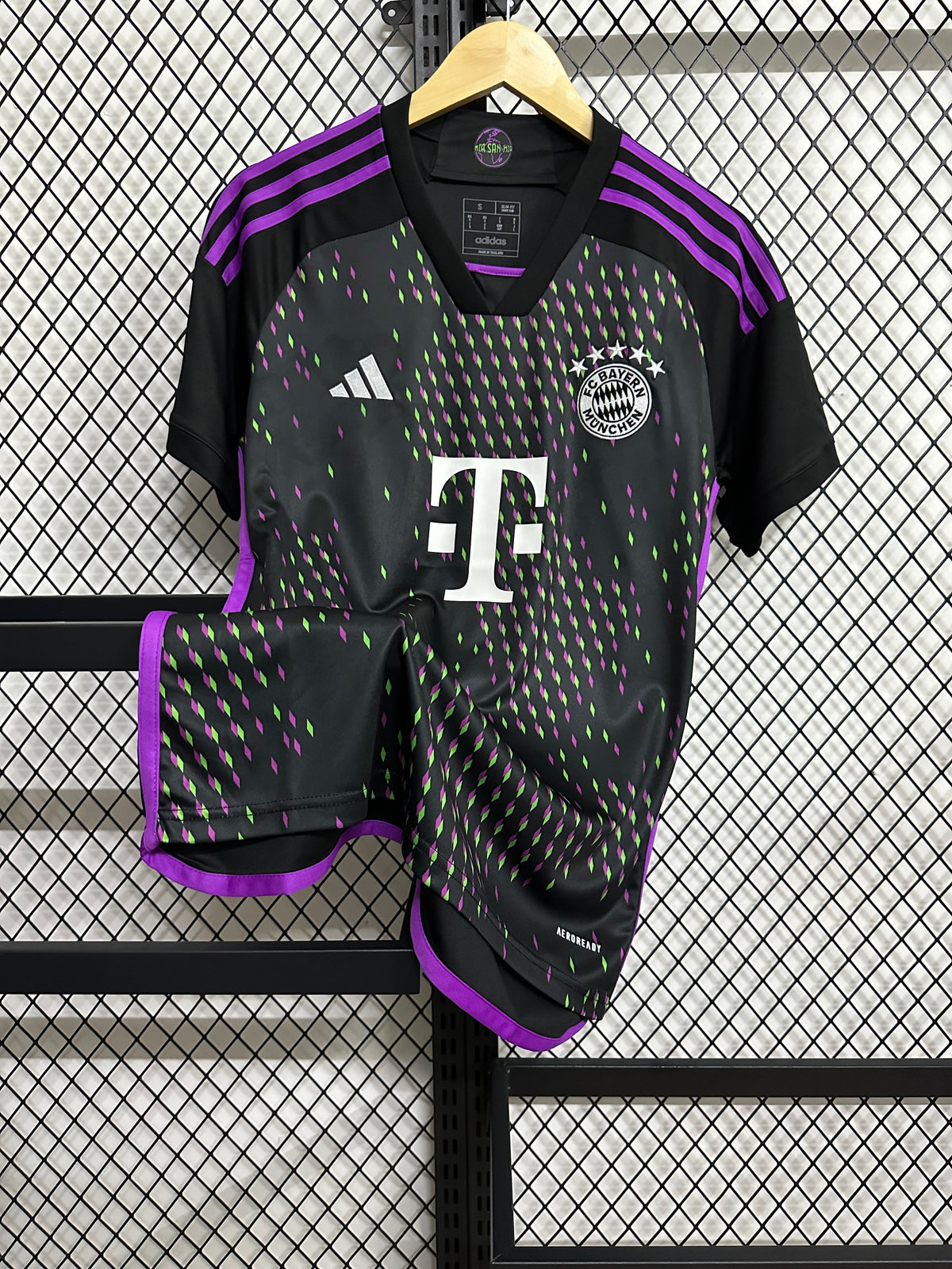 Bayern Munich Away 23-24