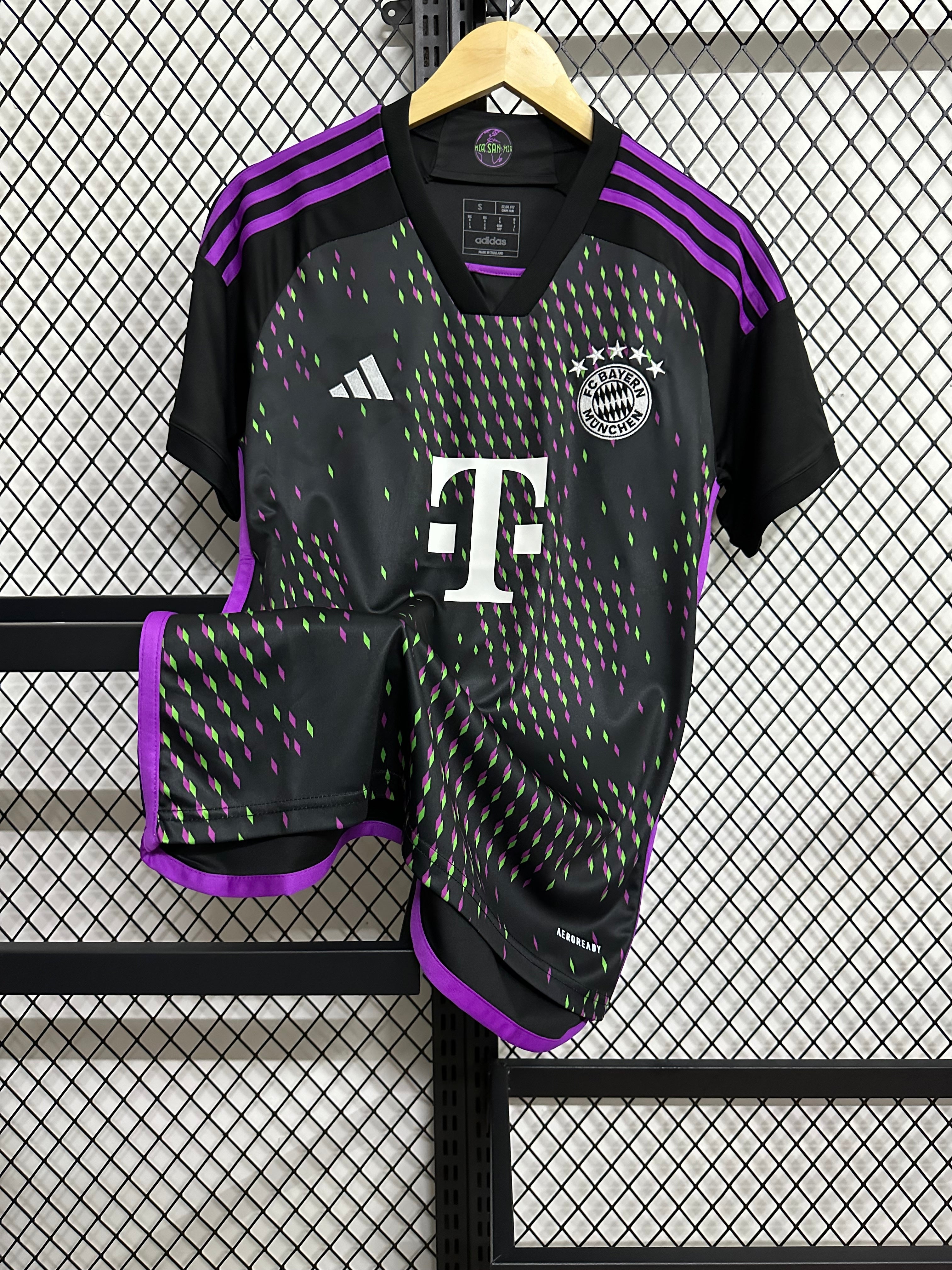 Bayern Munich Away 23-24 — image 1