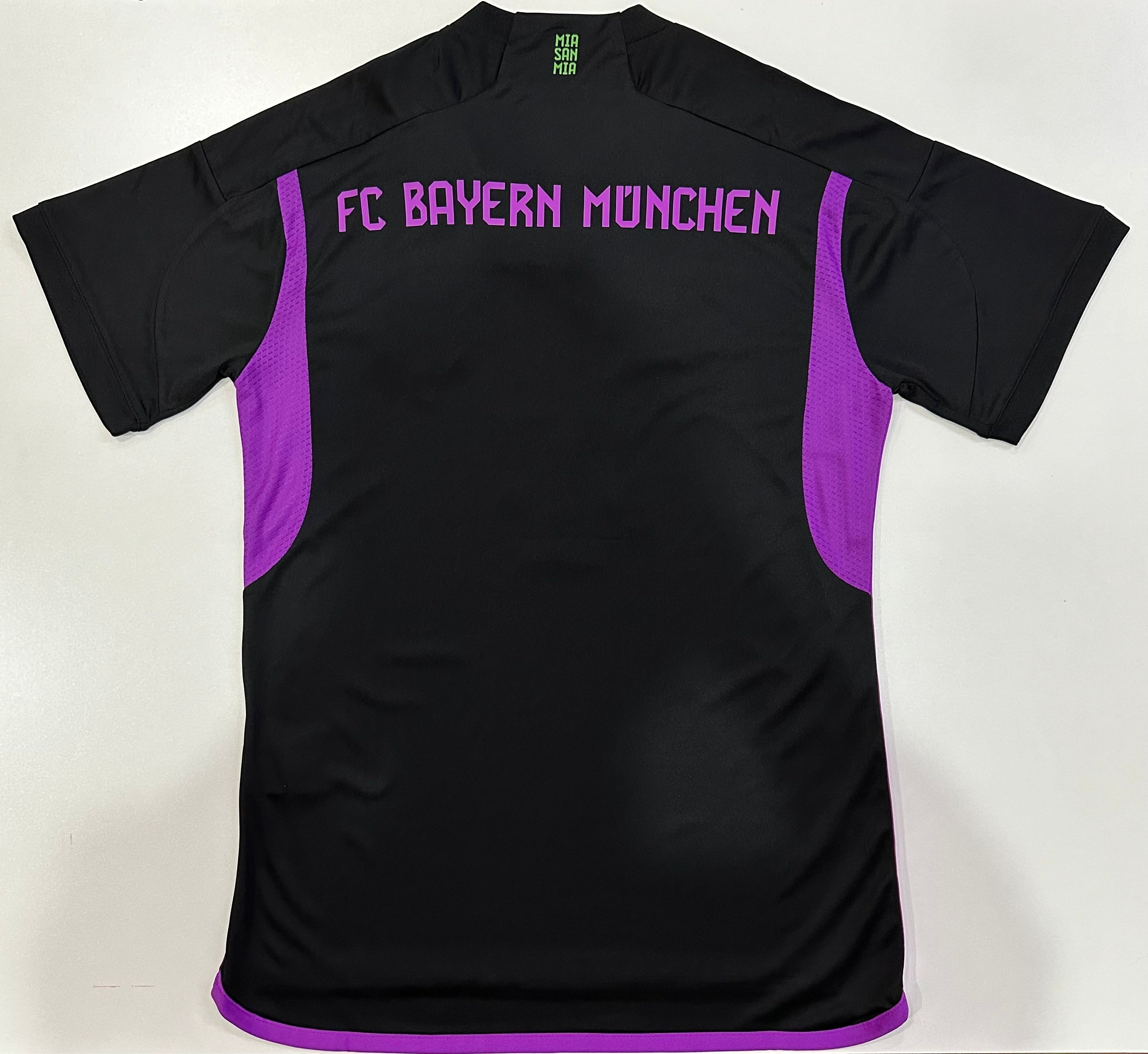 Bayern Munich Away 23-24 — image 9
