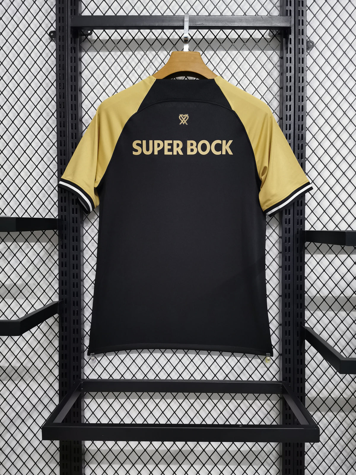 Benfica Home 23-24 — image 3