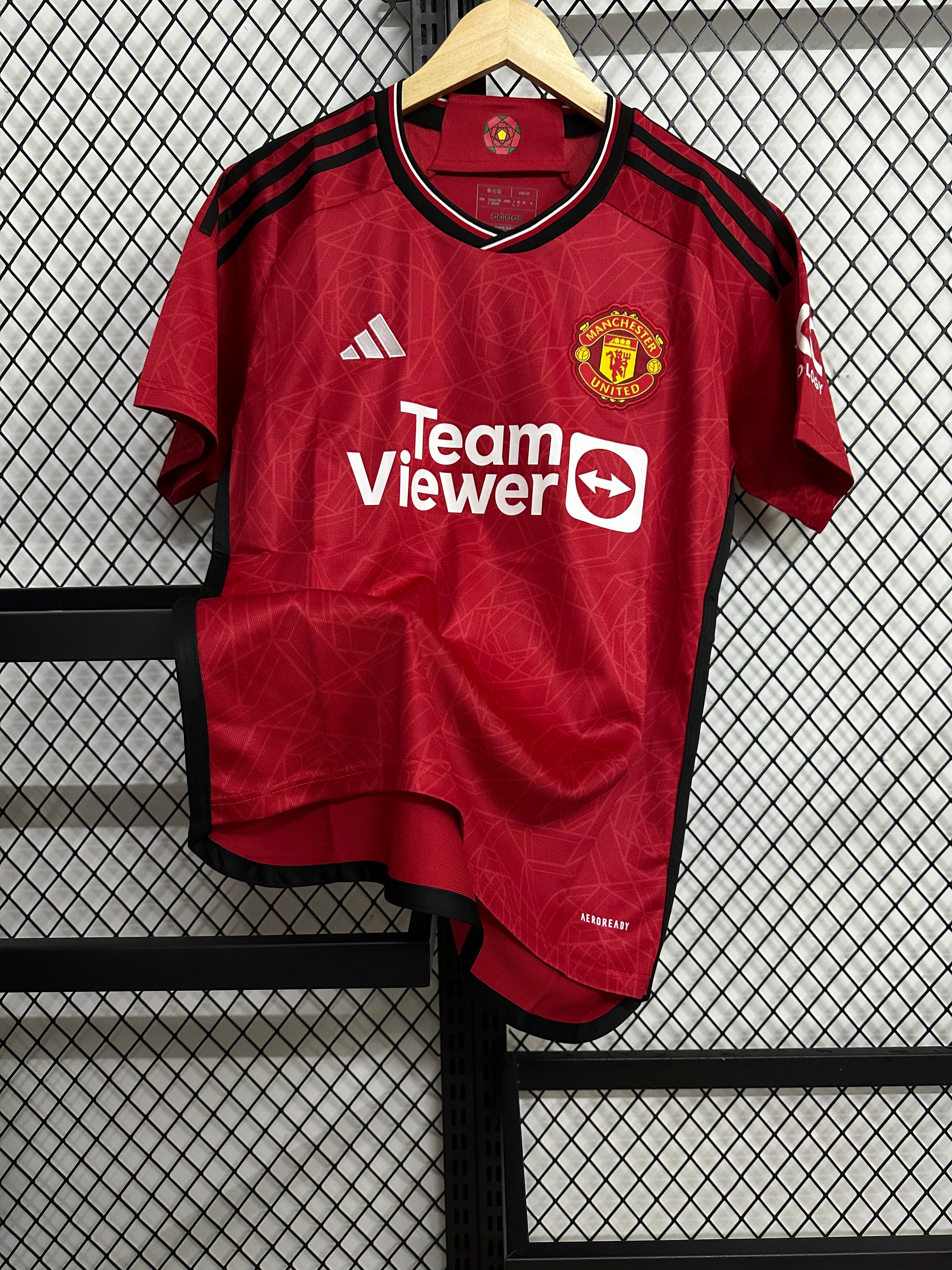 Manchester United Home 23-24 — image 1